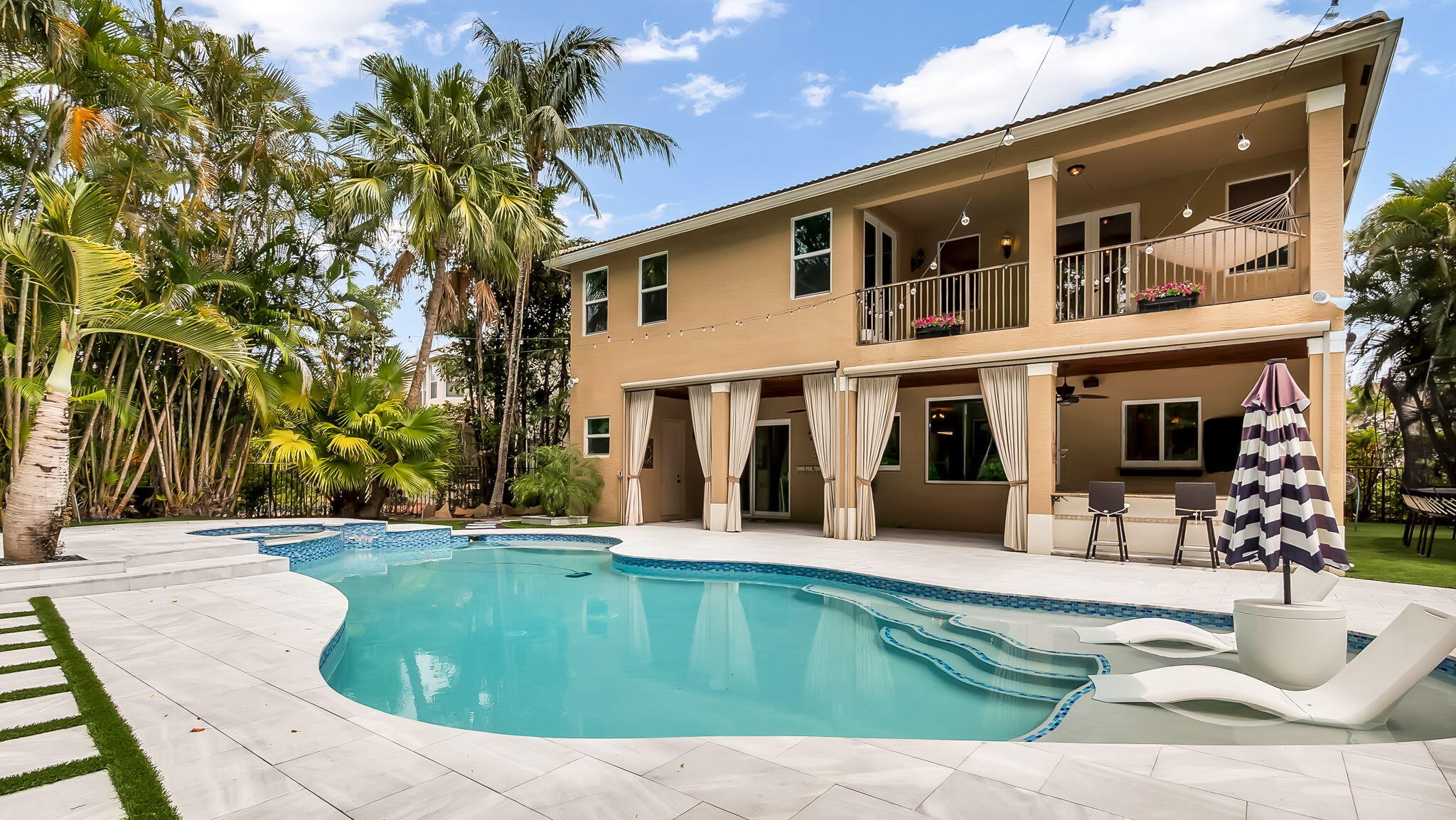 Saturnia Isles - Residential