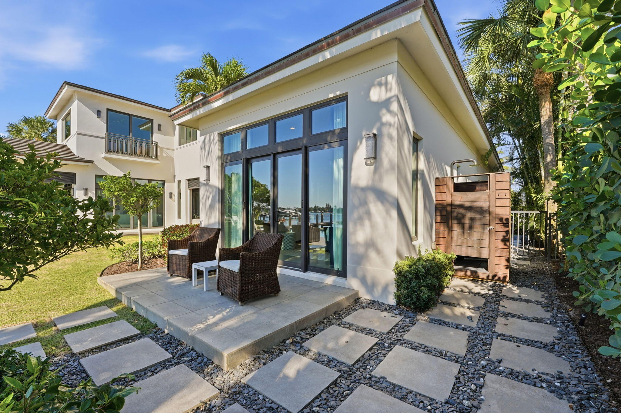Hypoloxo Island - Residential