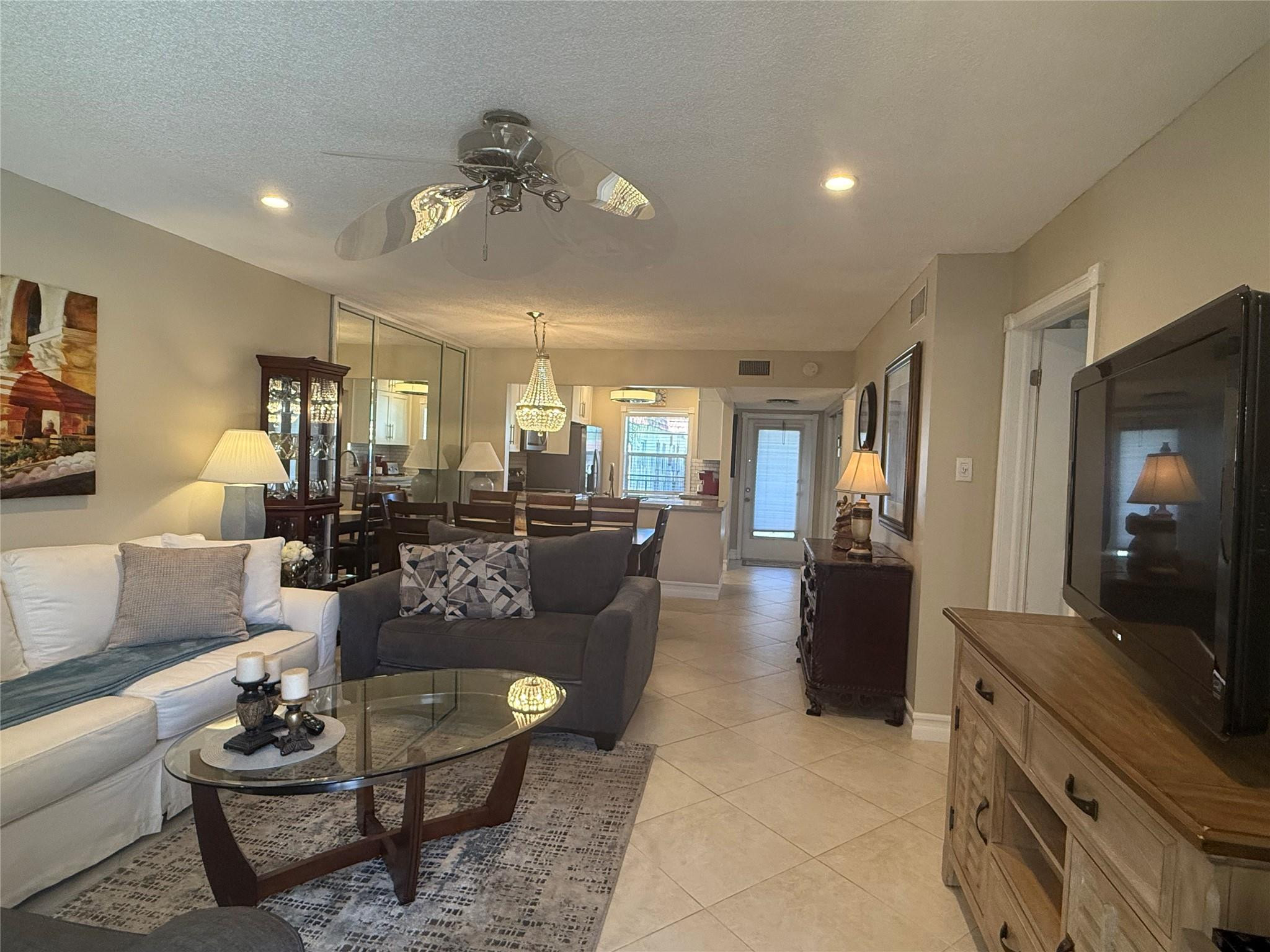 VILLAGES OF ORIOLE ABBEY CONDO - Residential