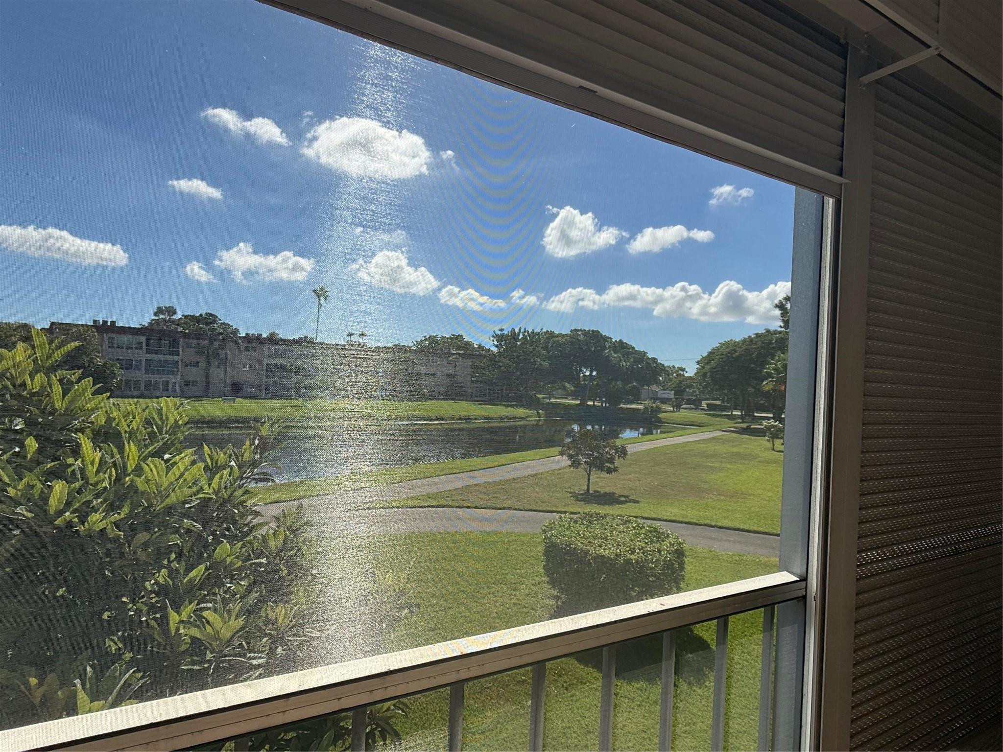 VILLAGES OF ORIOLE ABBEY CONDO - Residential