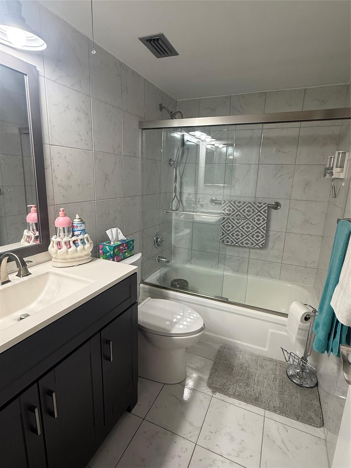 VILLAGES OF ORIOLE ABBEY CONDO - Residential