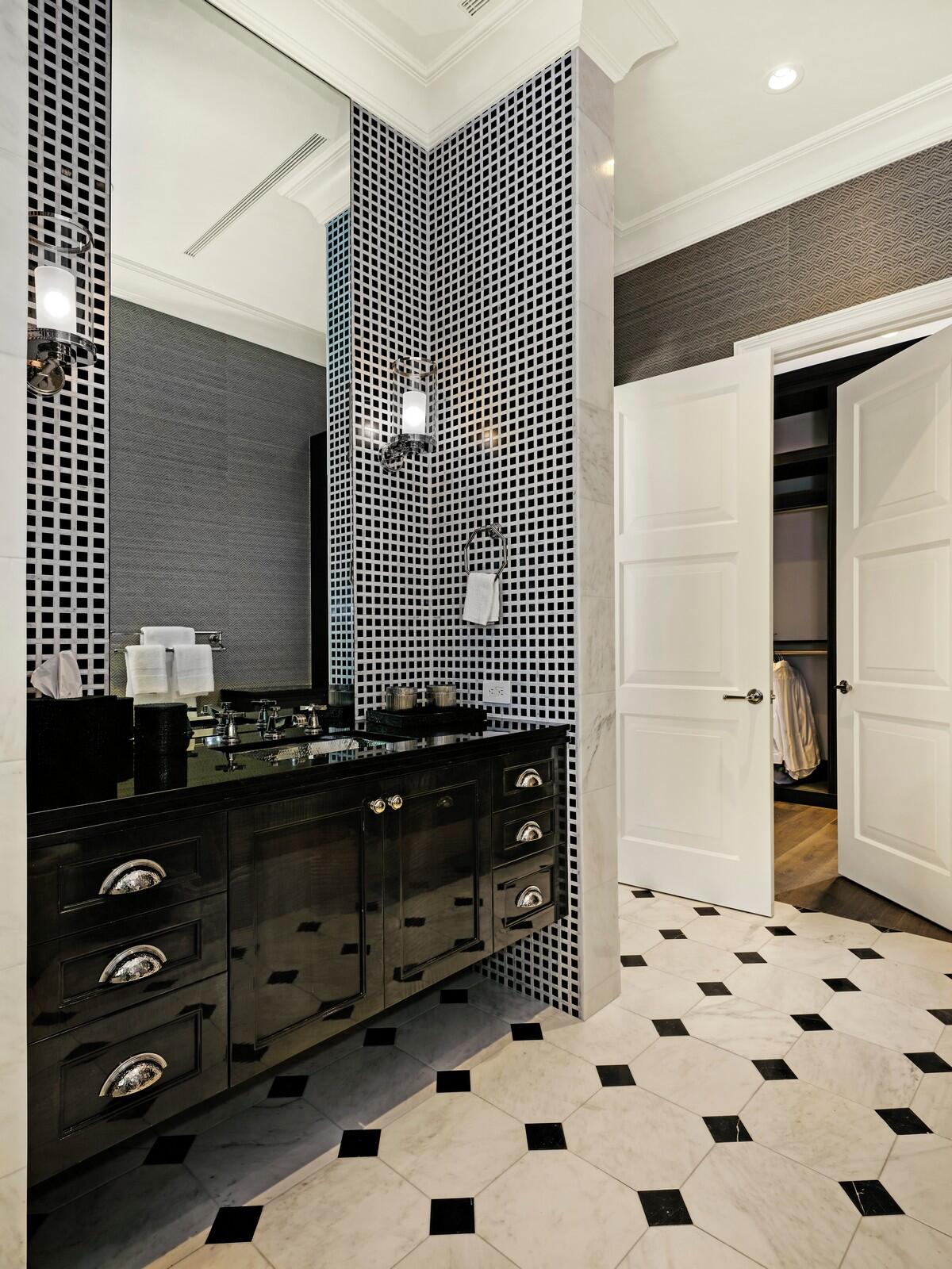 BEARS CLUB - Residential