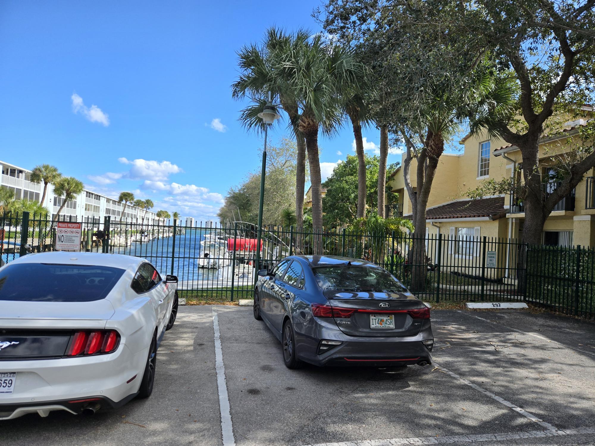 BAY REACH CONDO - Residential