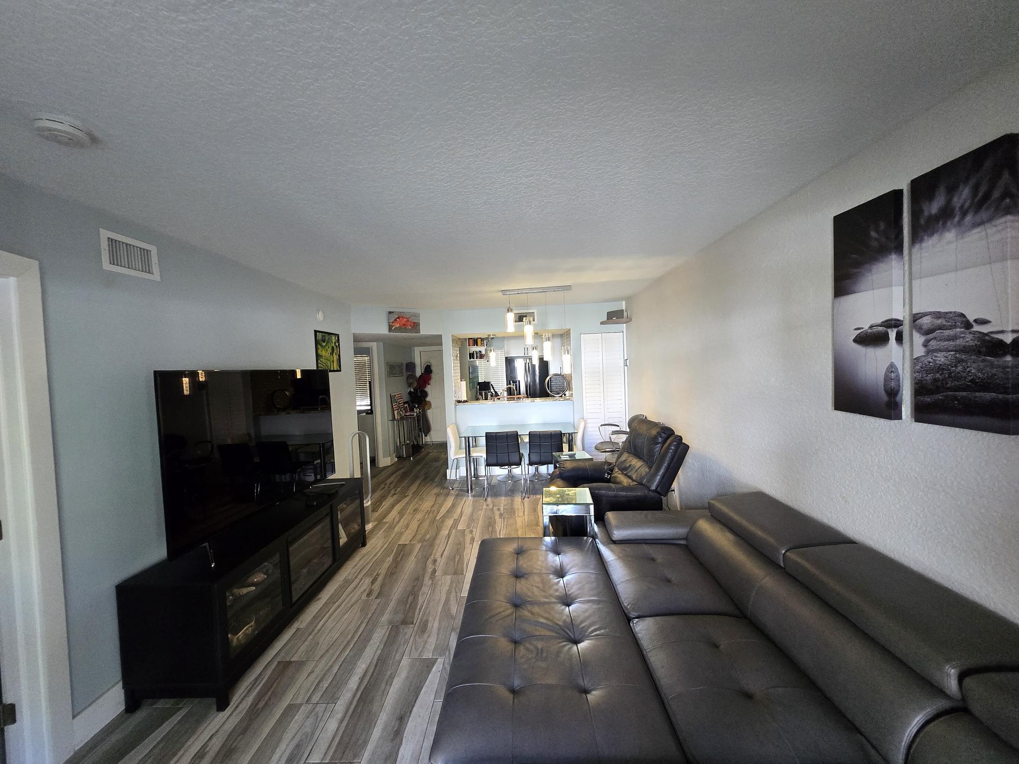 BAY REACH CONDO - Residential