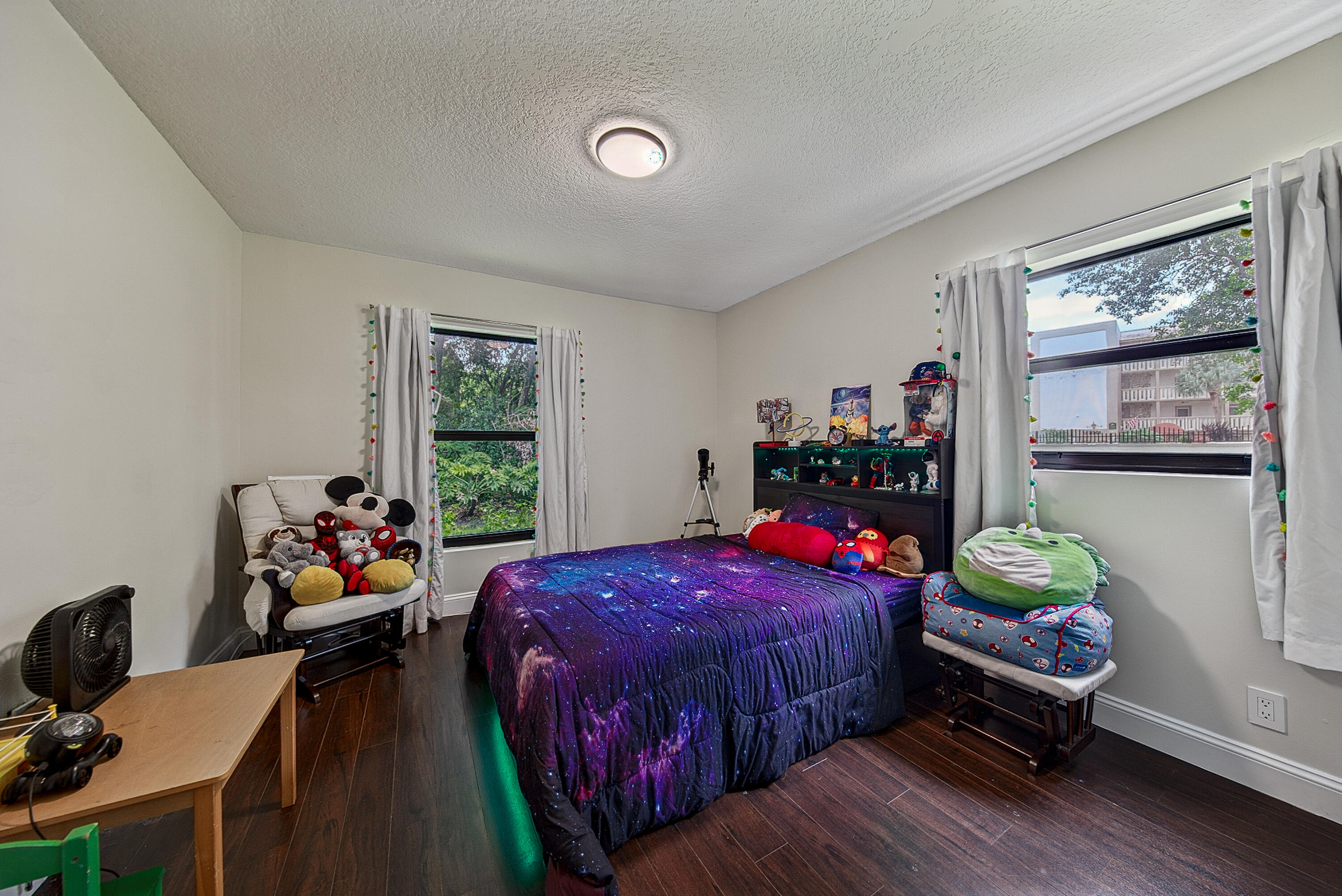 POND APPLE PLACE II CONDO - Residential