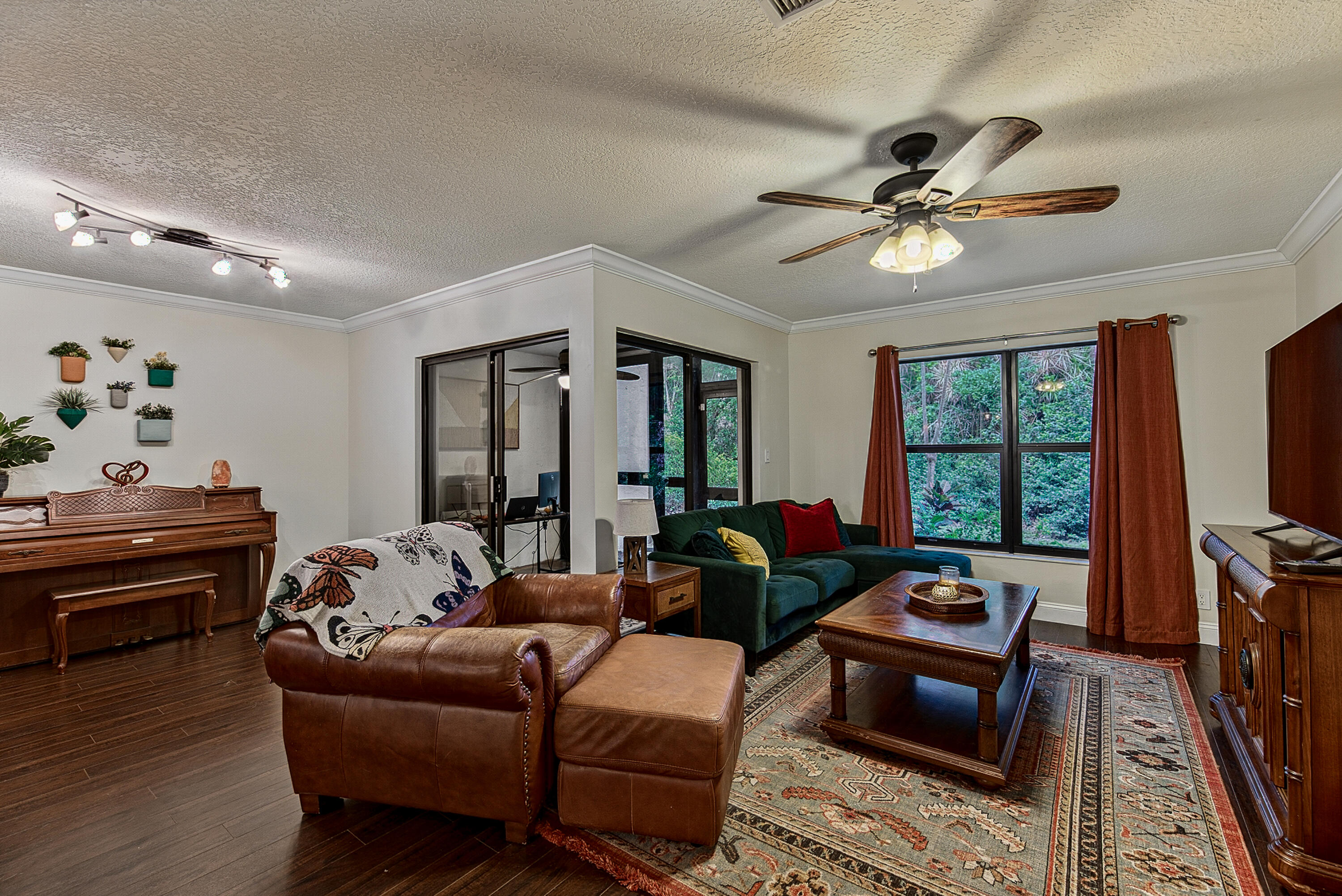 POND APPLE PLACE II CONDO - Residential