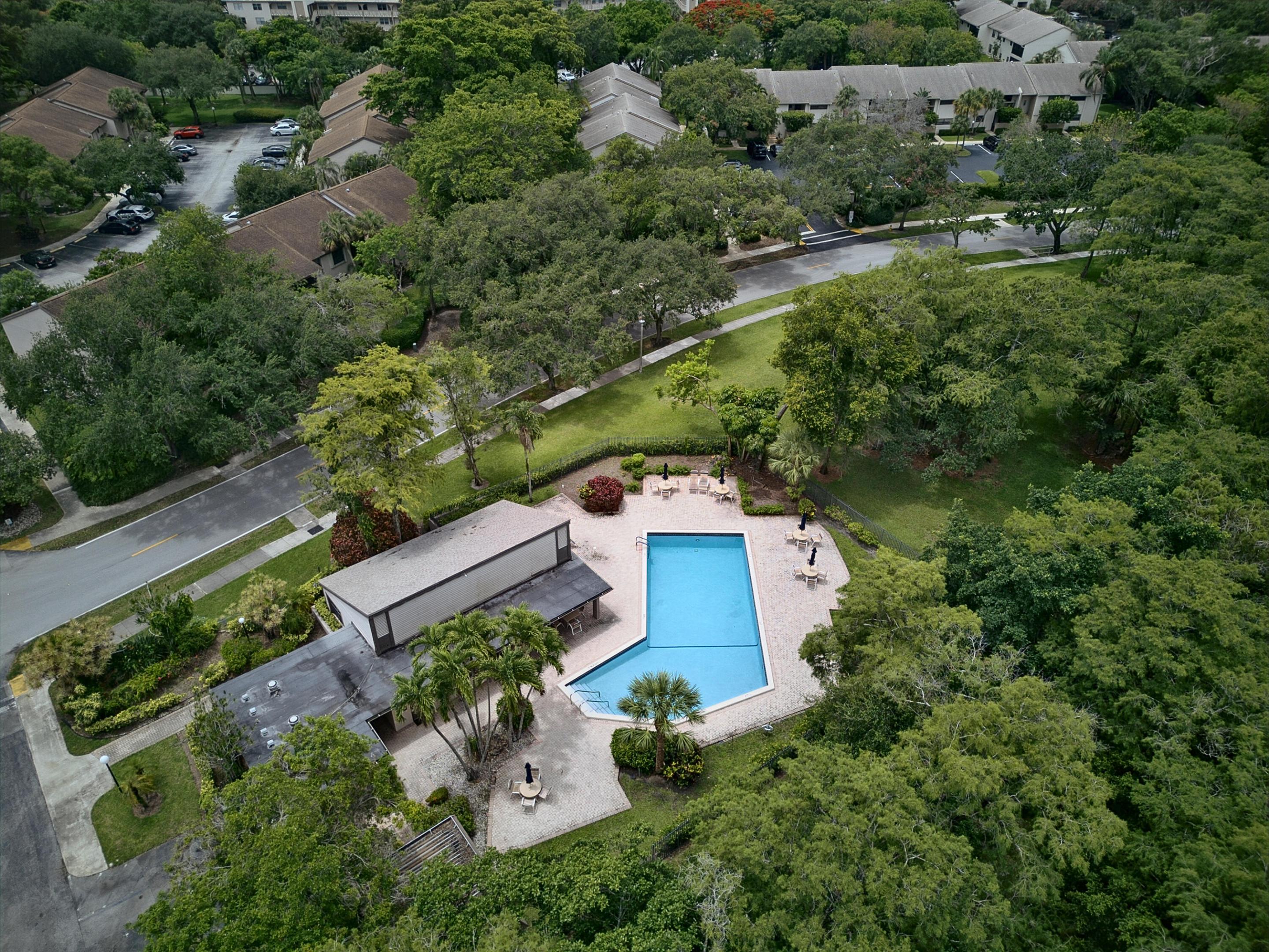 POND APPLE PLACE II CONDO - Residential