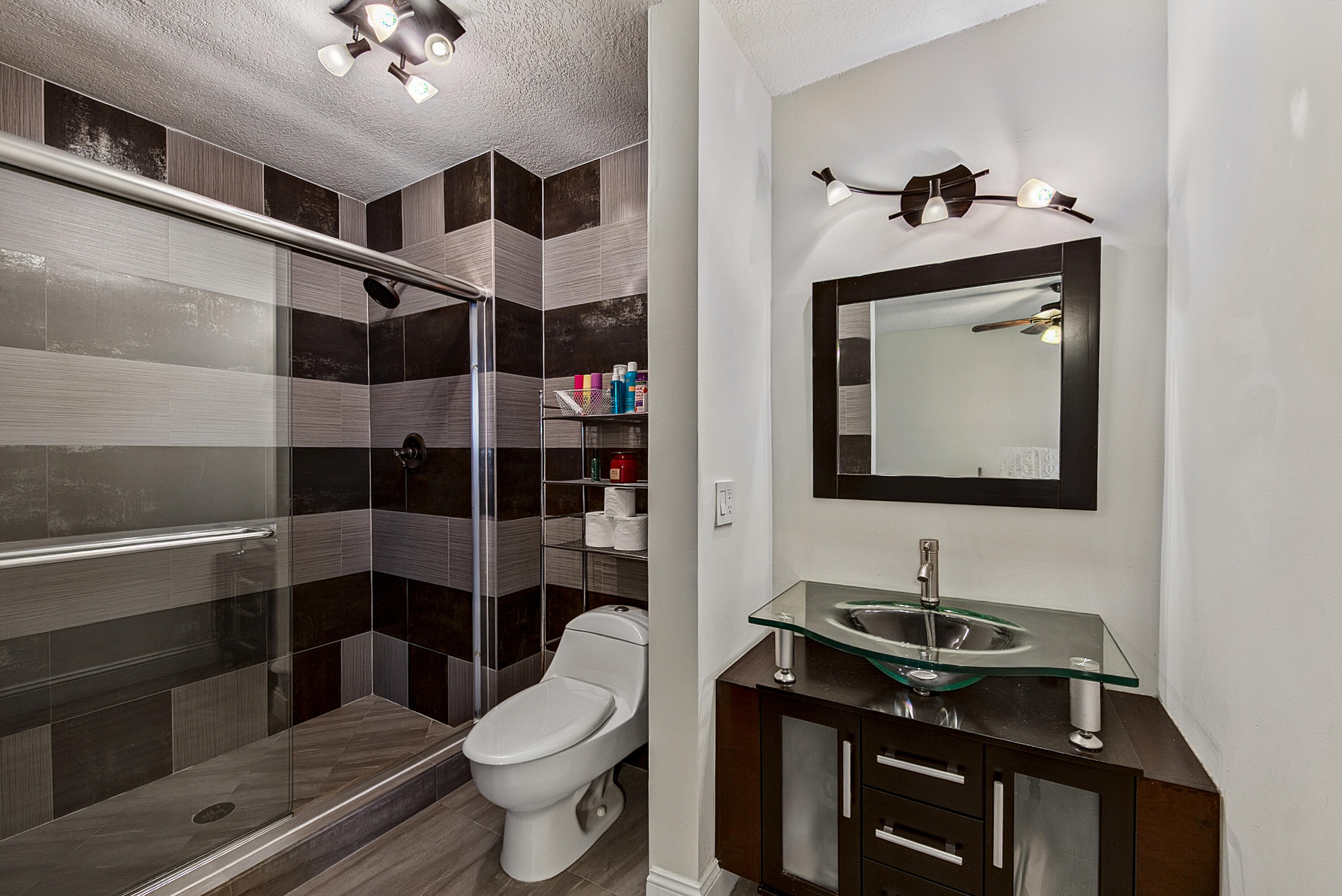 POND APPLE PLACE II CONDO - Residential