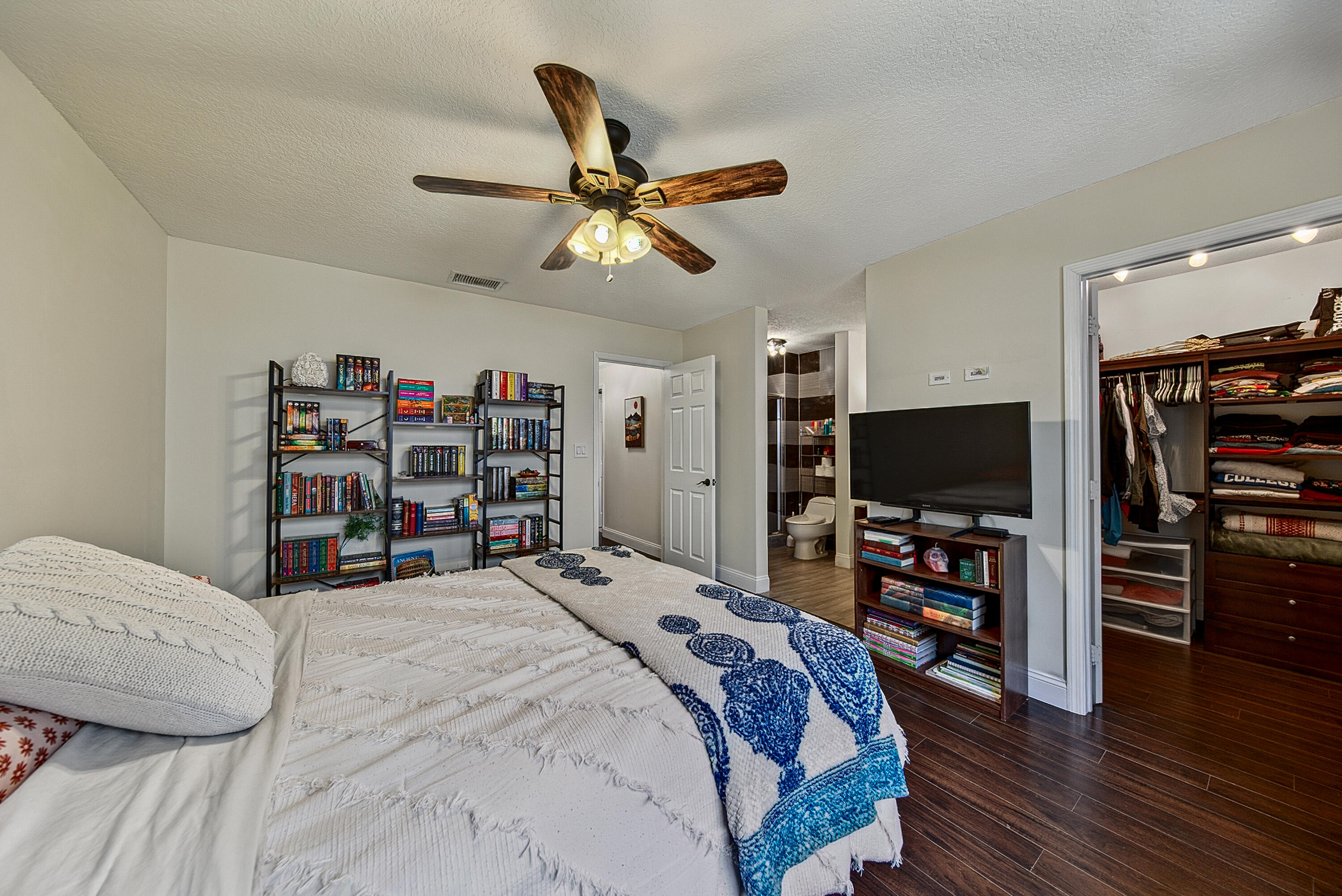 POND APPLE PLACE II CONDO - Residential