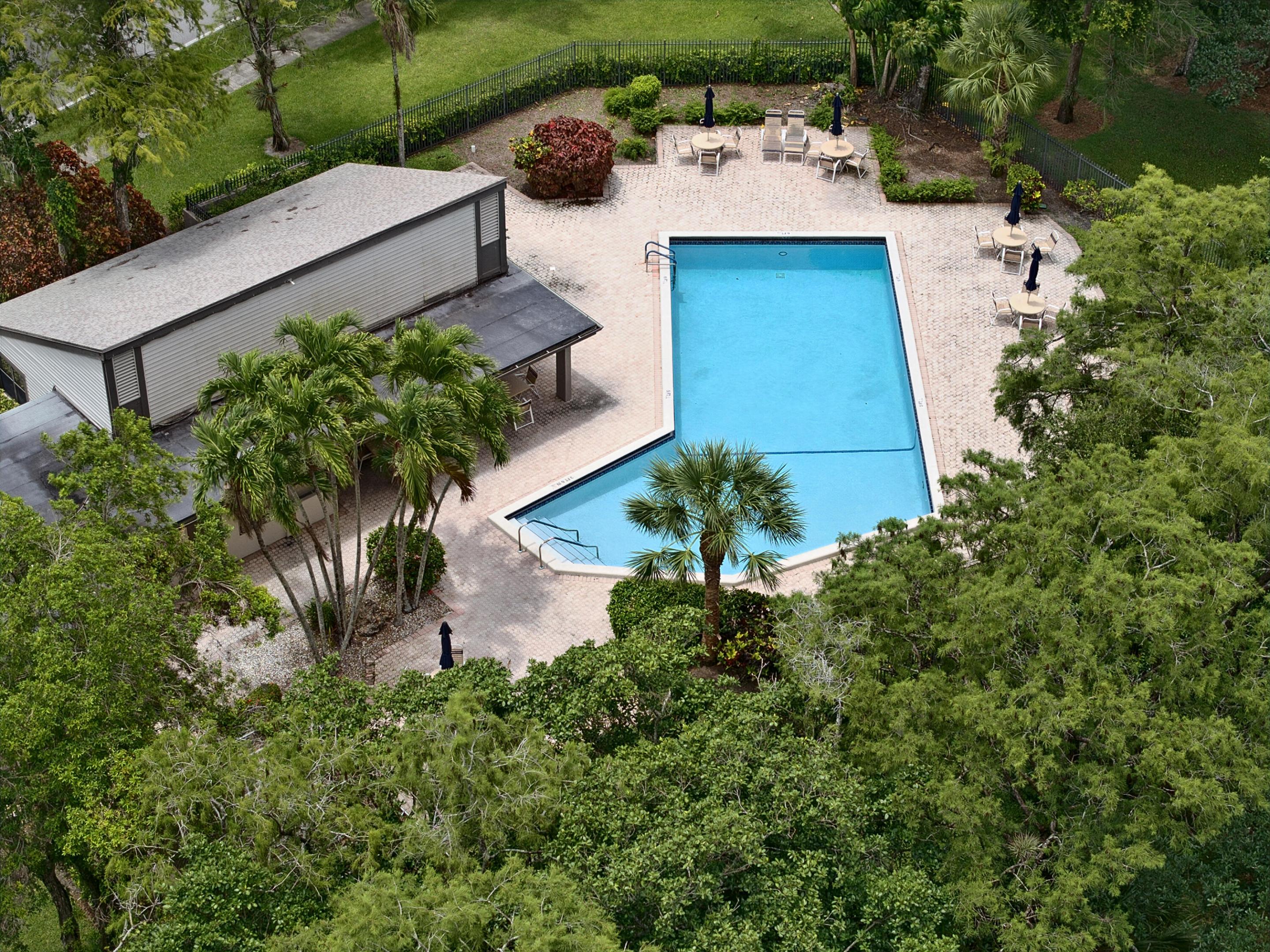 POND APPLE PLACE II CONDO - Residential