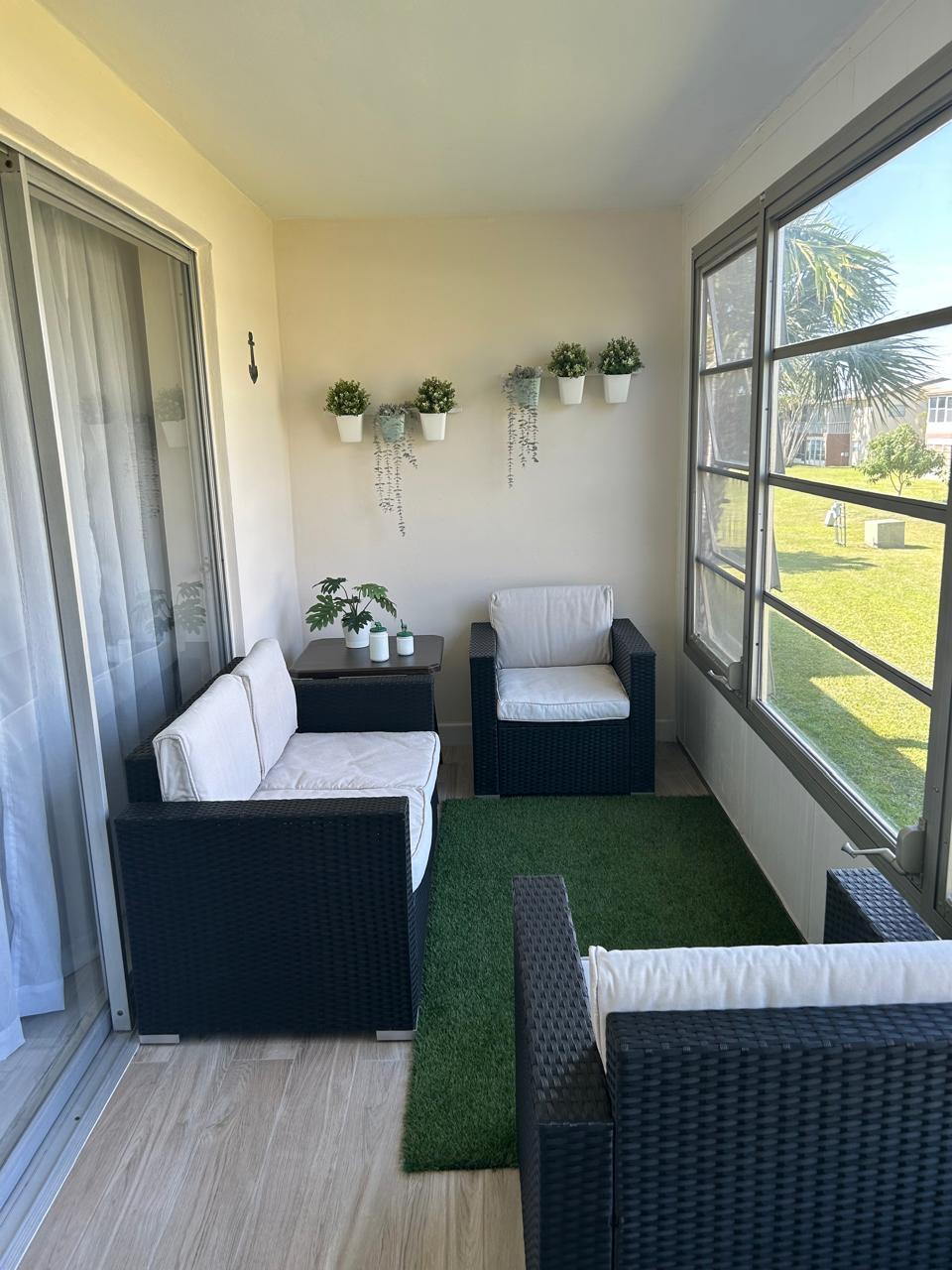 ORIOLE GARDENS 1 - Residential