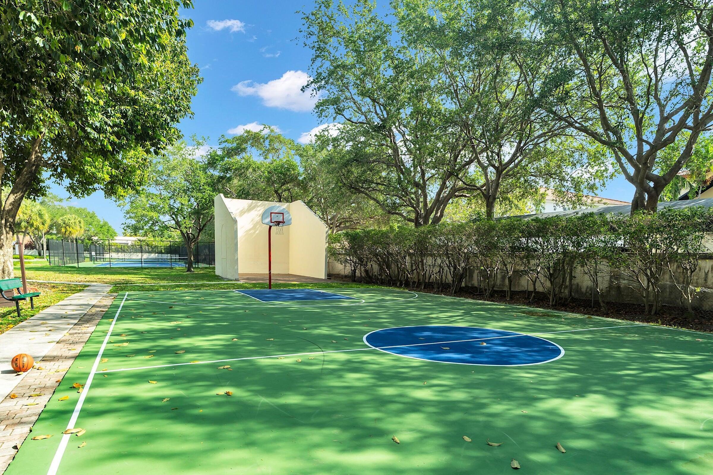 PARK AT WINDWOOD CONDO - Residential