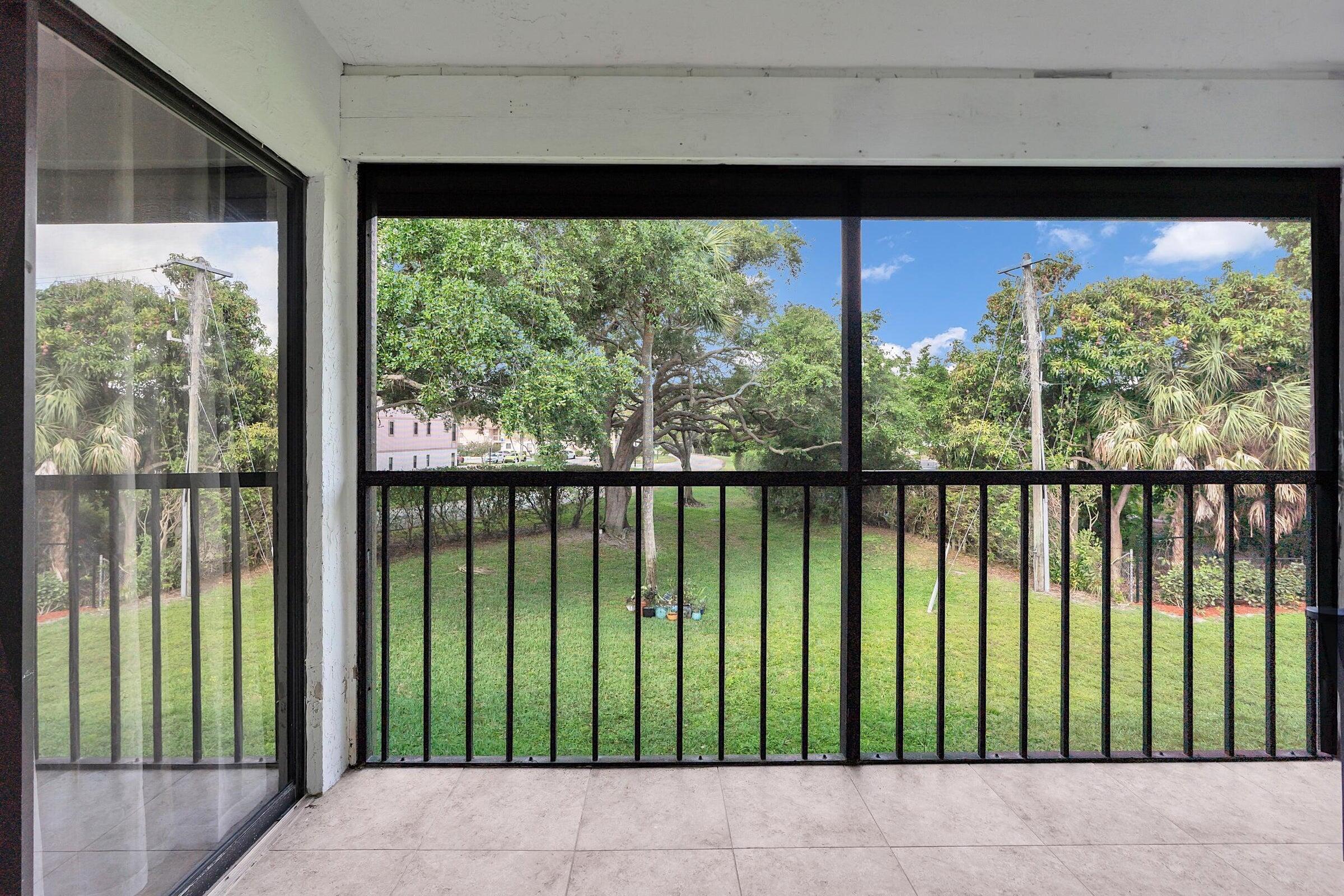 PARK AT WINDWOOD CONDO - Residential