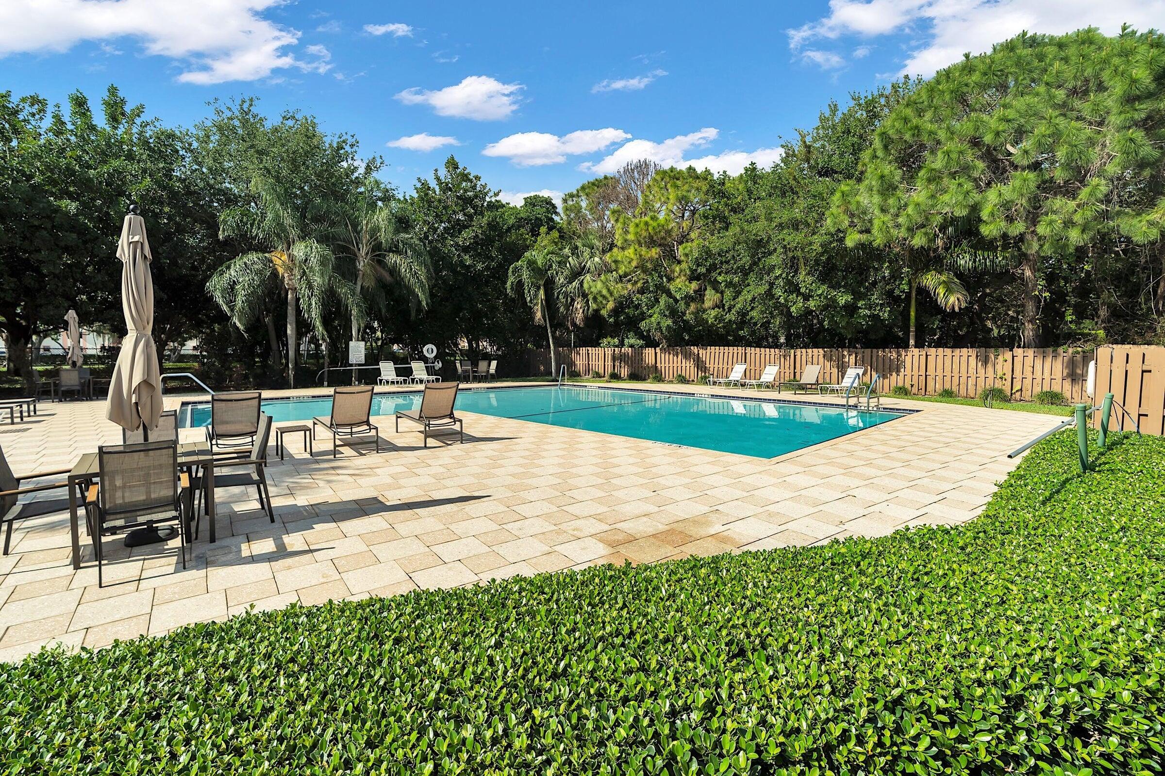 PARK AT WINDWOOD CONDO - Residential
