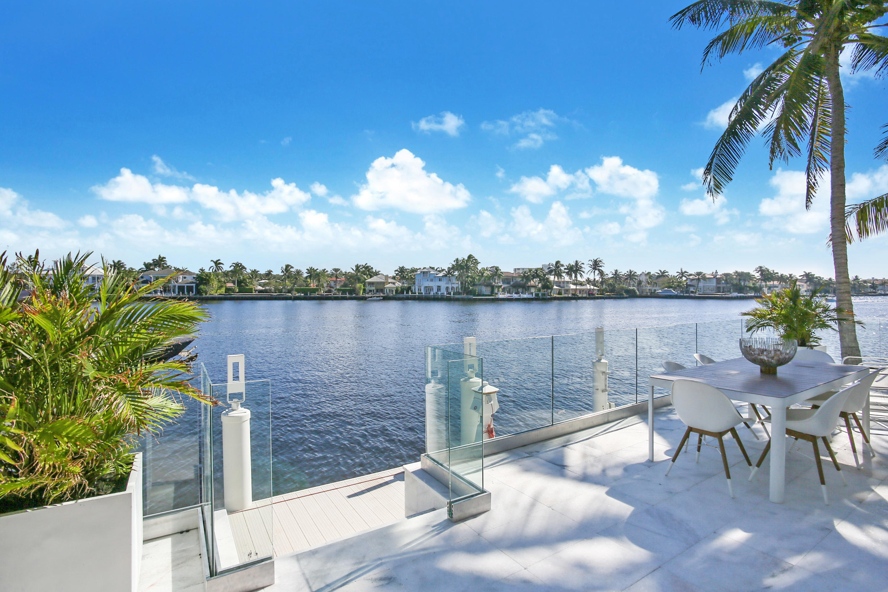 RIO DEL REY SHORES - Residential
