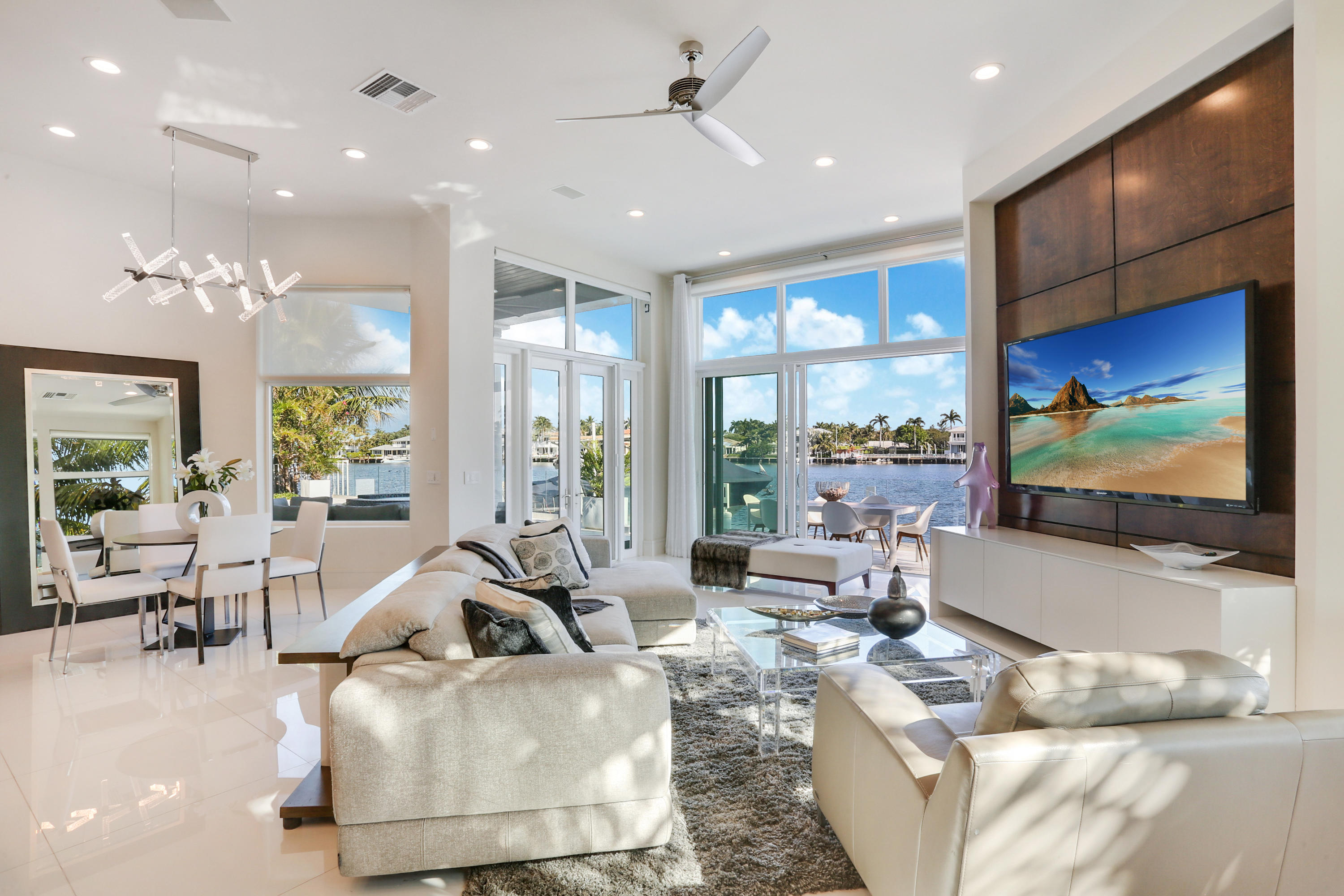 RIO DEL REY SHORES - Residential
