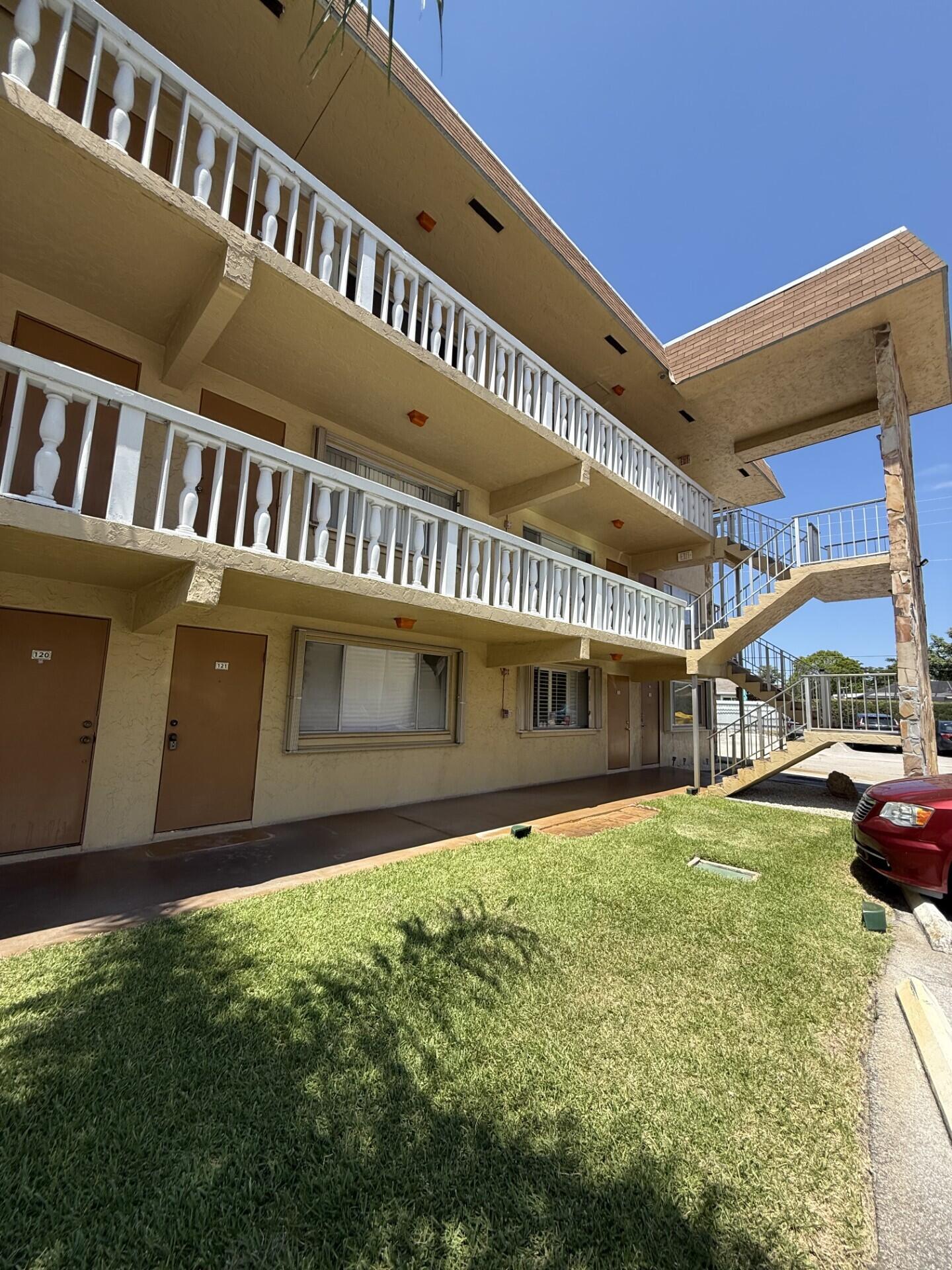 VILLAGE GREEN COVENTRY CONDO - Residential