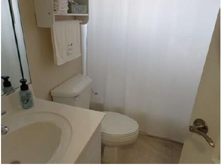 ROYAL GARDEN ESTATES - Residential Lease