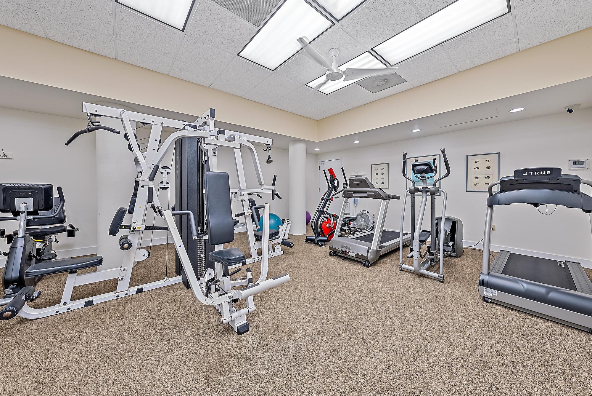OAK HARBOUR CONDOS - Residential