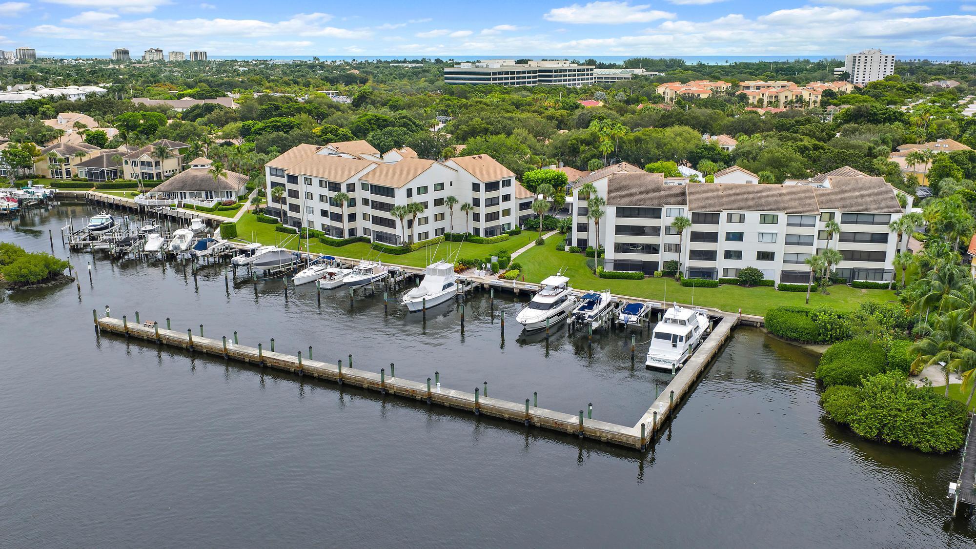 OAK HARBOUR CONDOS - Residential