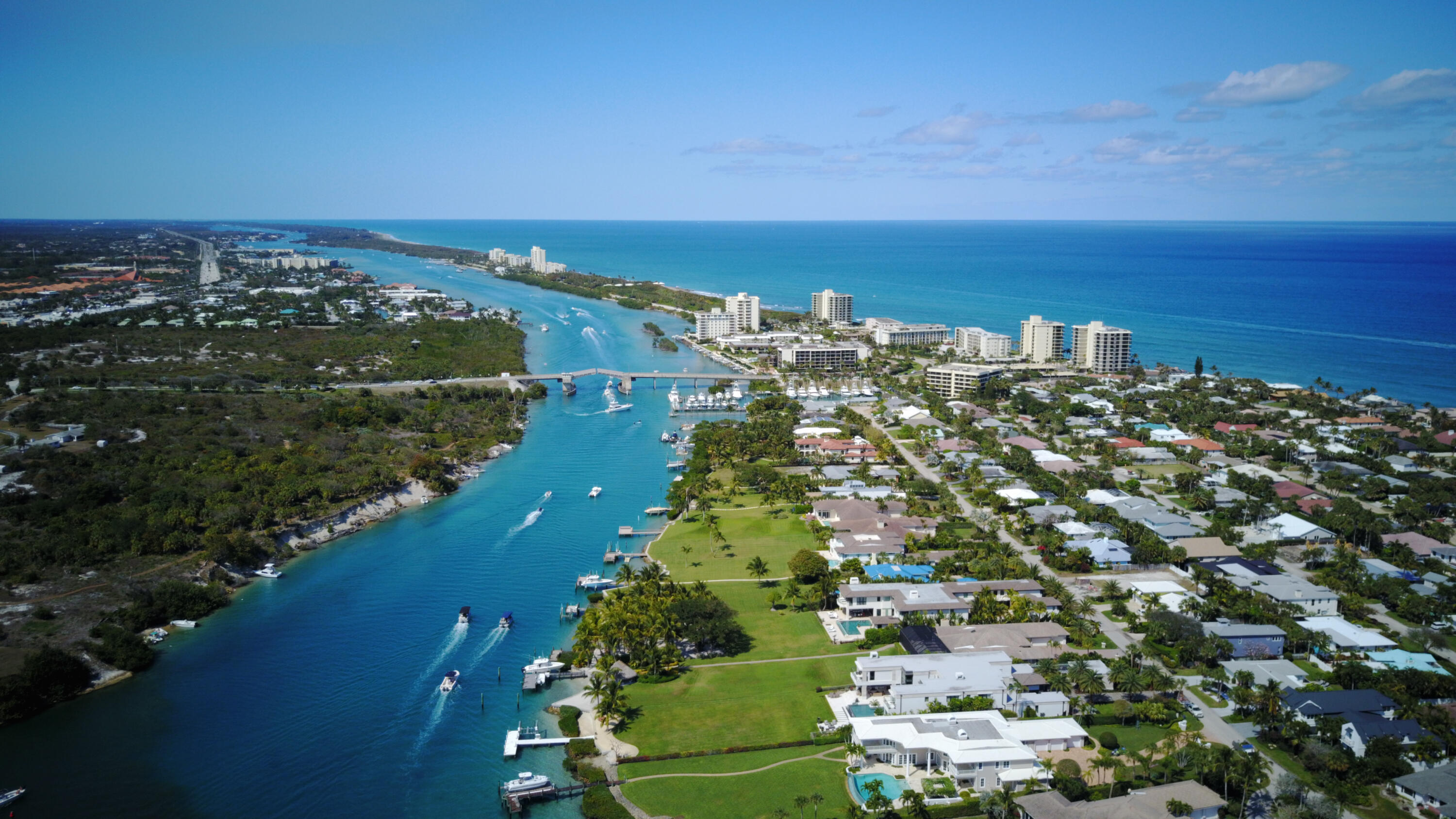 OAK HARBOUR CONDOS - Residential