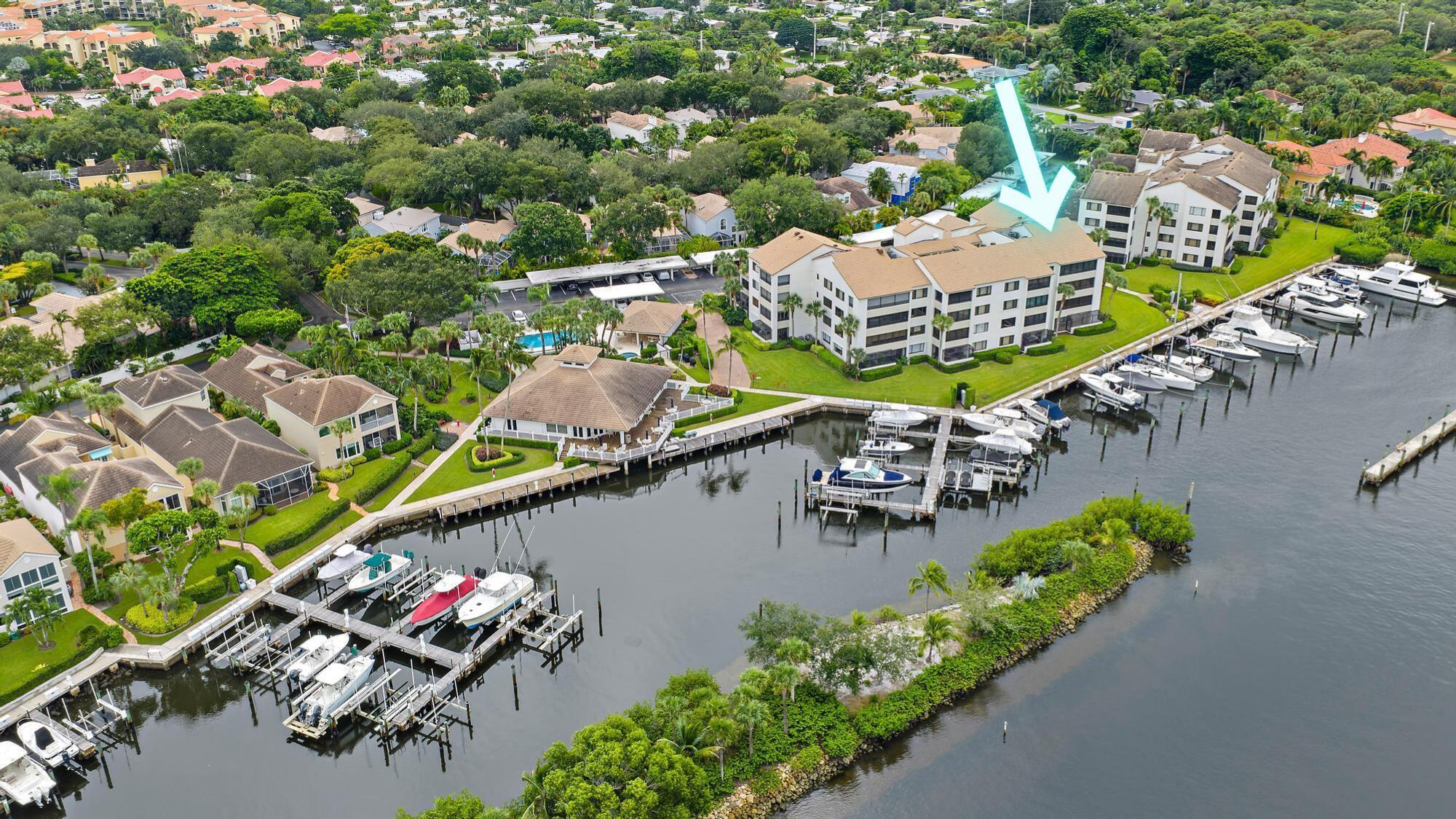 OAK HARBOUR CONDOS - Residential