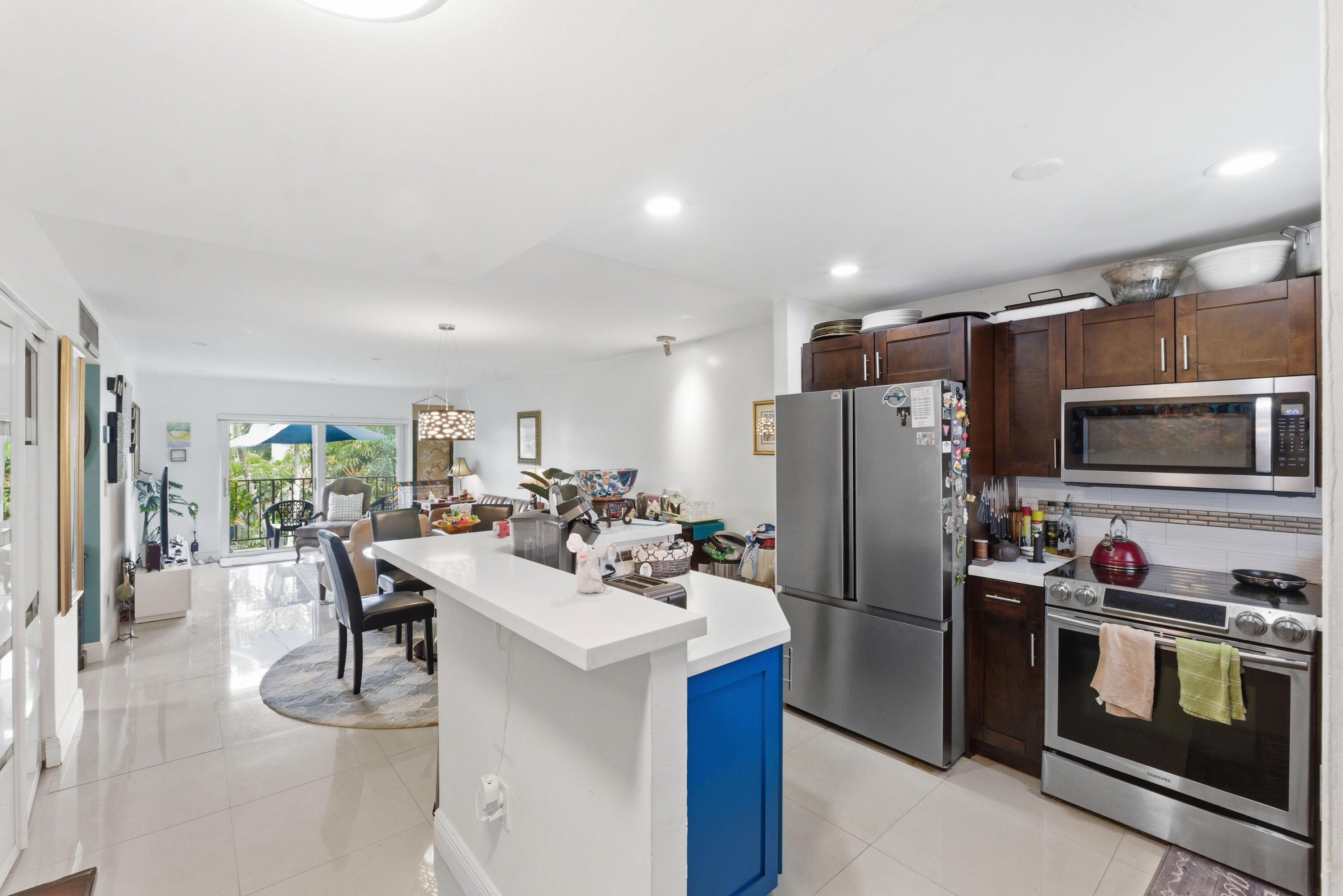 RACQUET CLUB - Residential