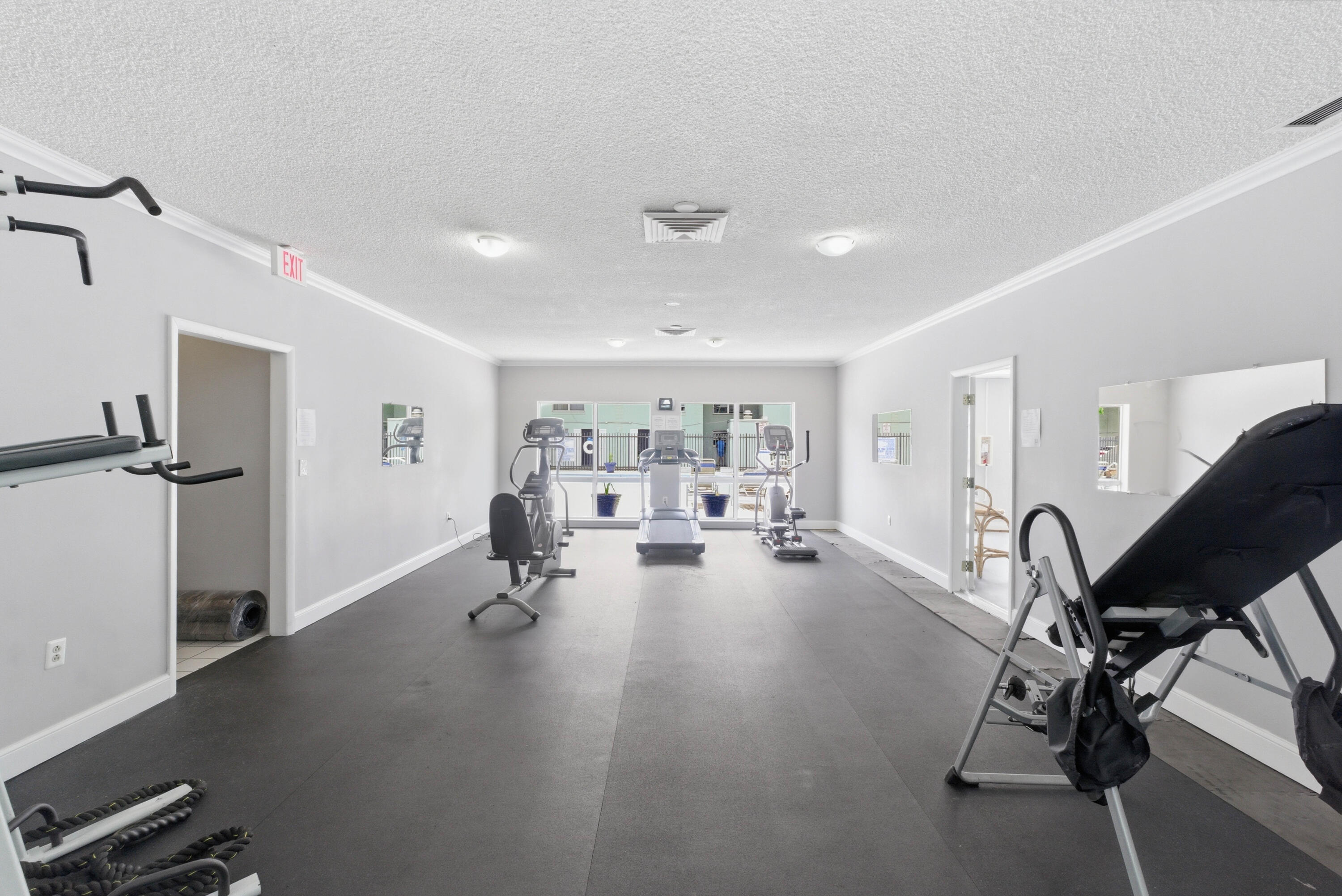 RACQUET CLUB - Residential
