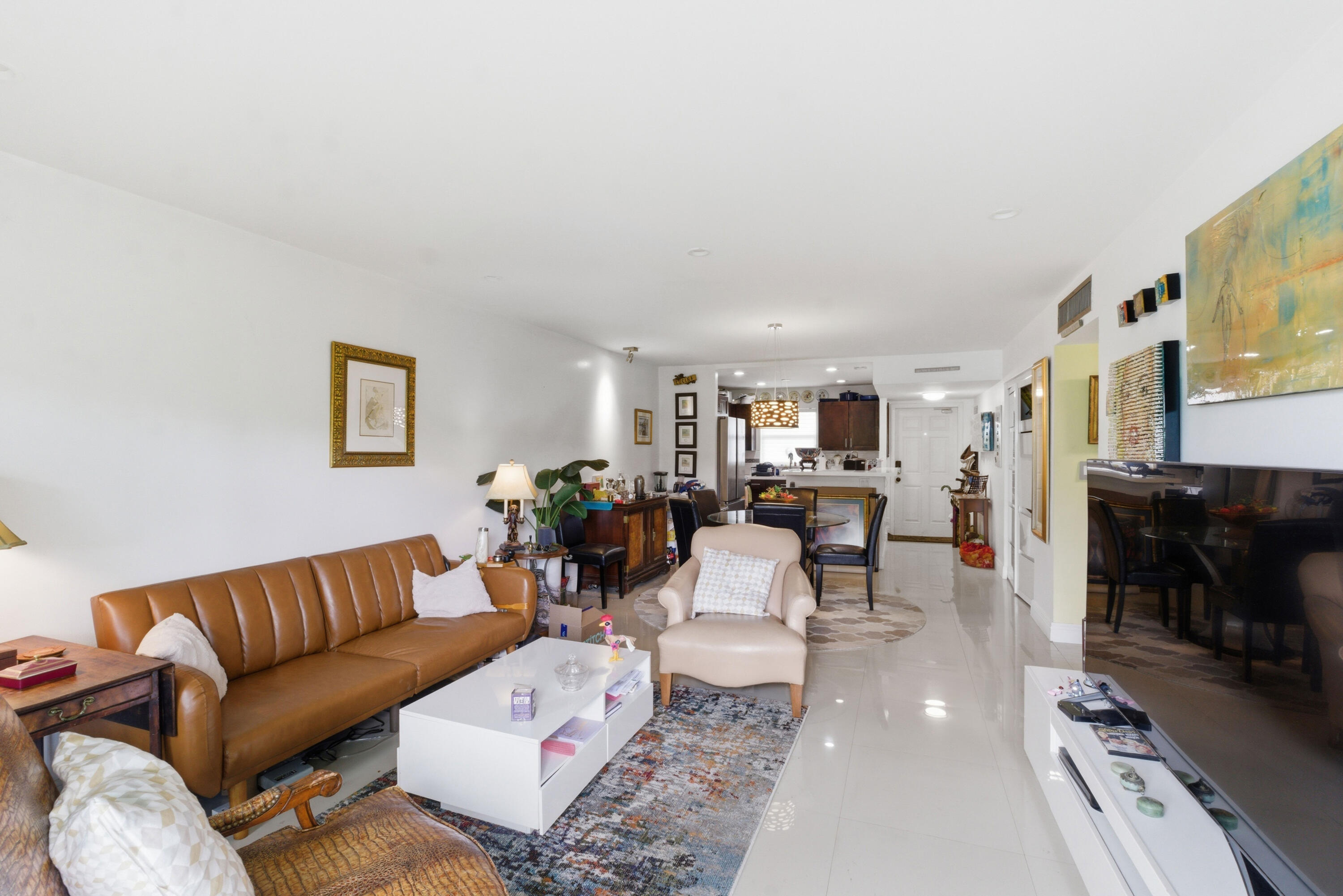 RACQUET CLUB - Residential