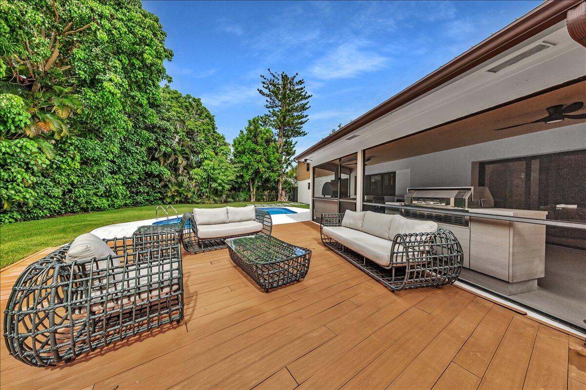 TEQUESTA COUNTRY CLUB - Residential