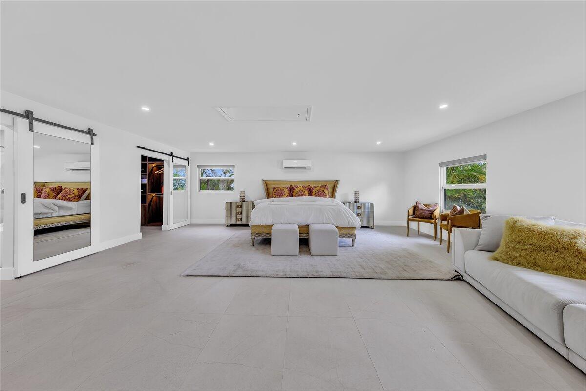 TEQUESTA COUNTRY CLUB - Residential