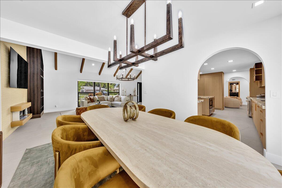 TEQUESTA COUNTRY CLUB - Residential
