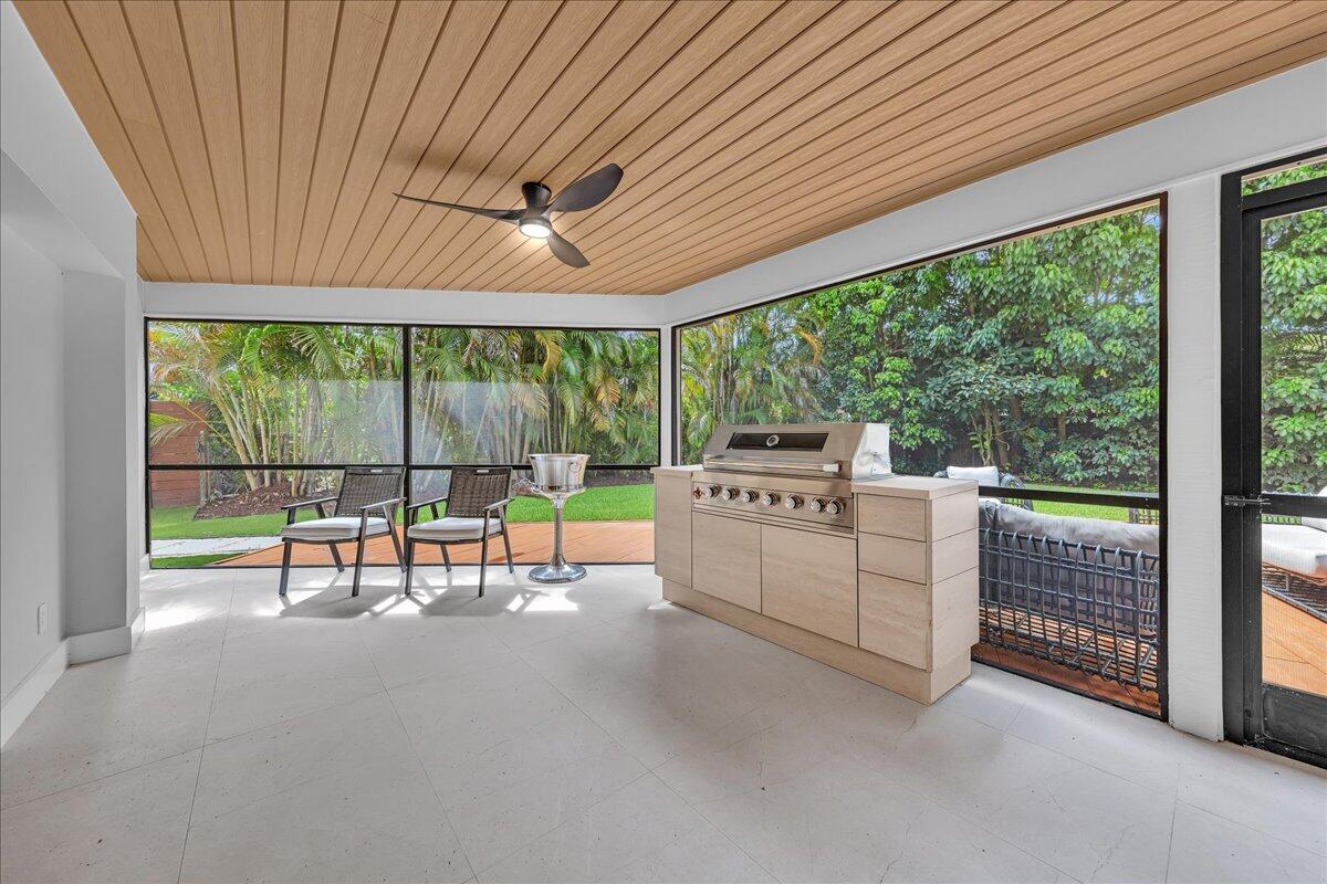 TEQUESTA COUNTRY CLUB - Residential