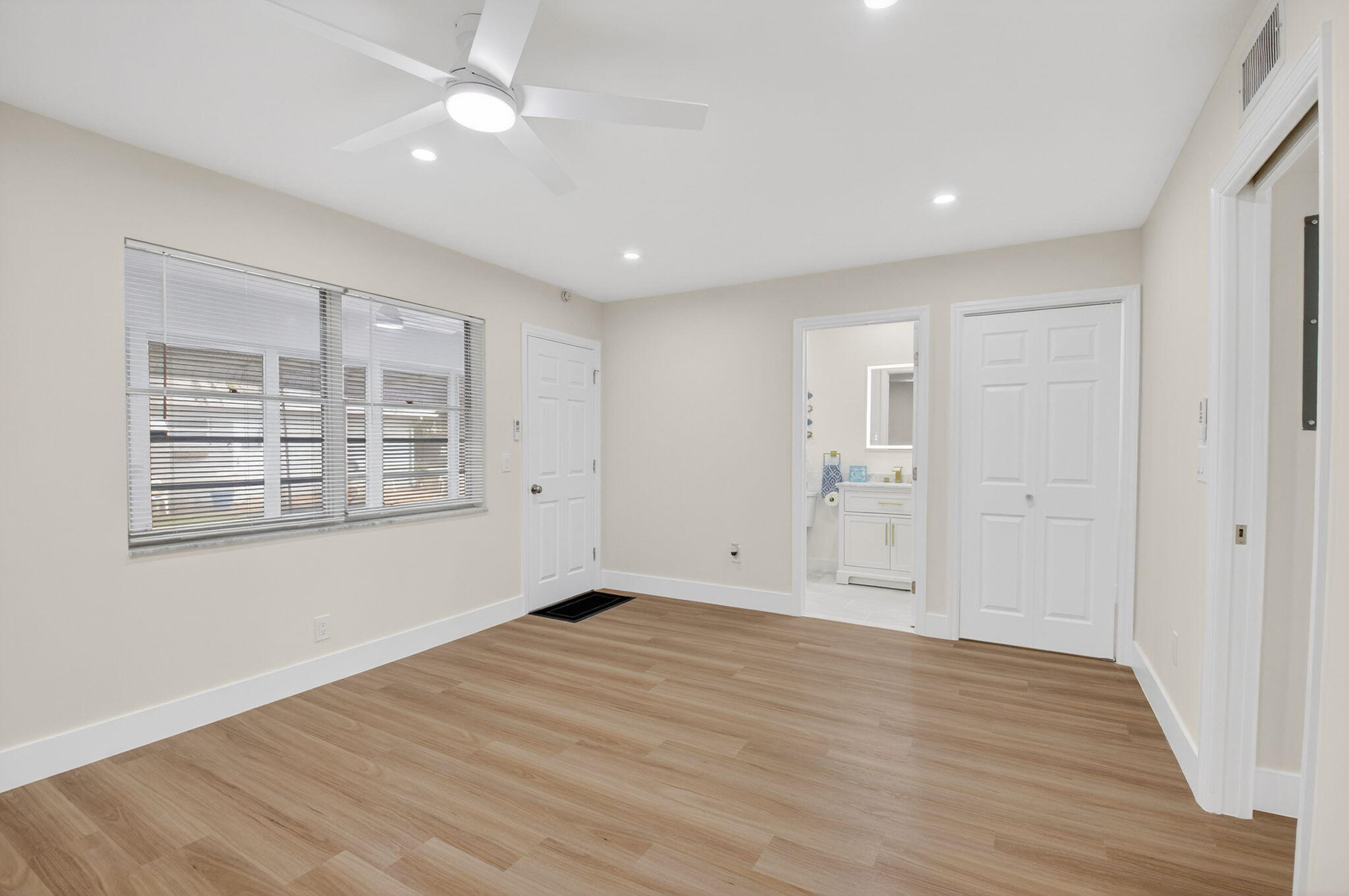 HIGH POINT OF DELRAY BEACH CONDO SEC III - Residential