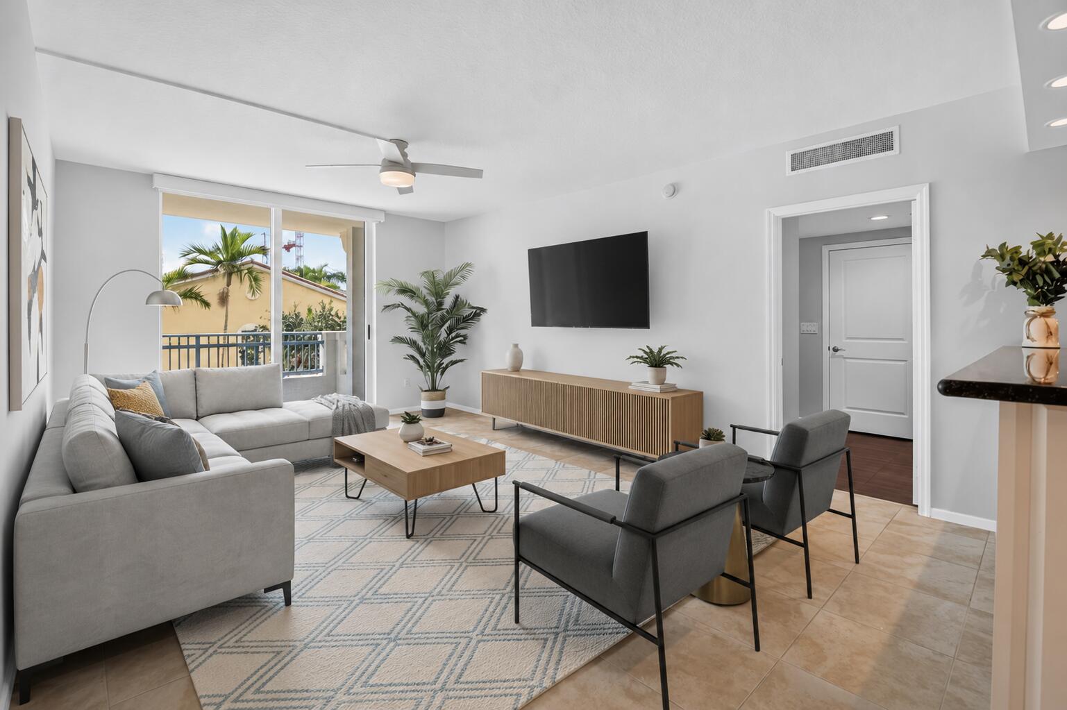 METROPOLITAN CONDO - Residential