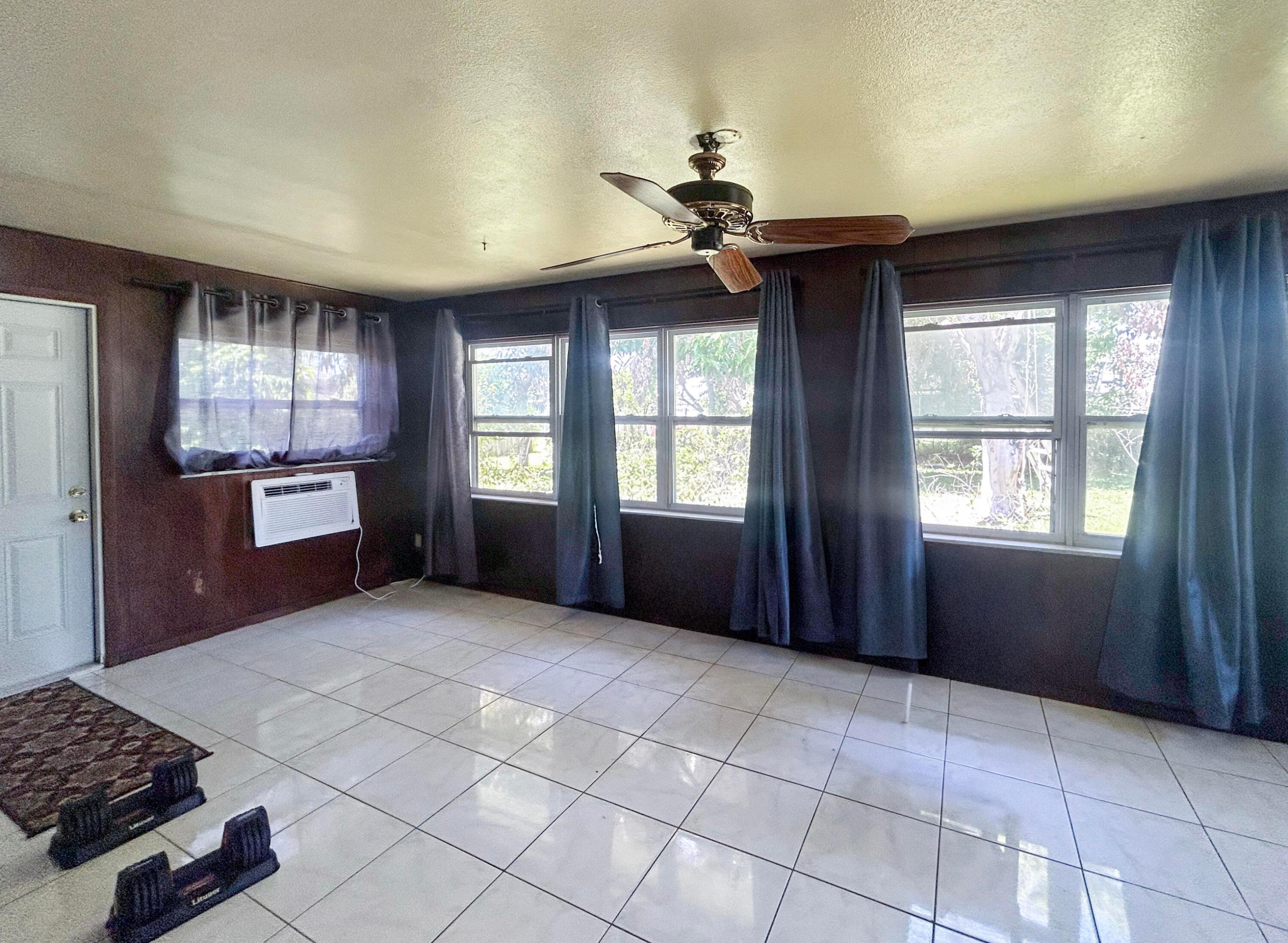 RIVER PARK UNIT 7 - Residential