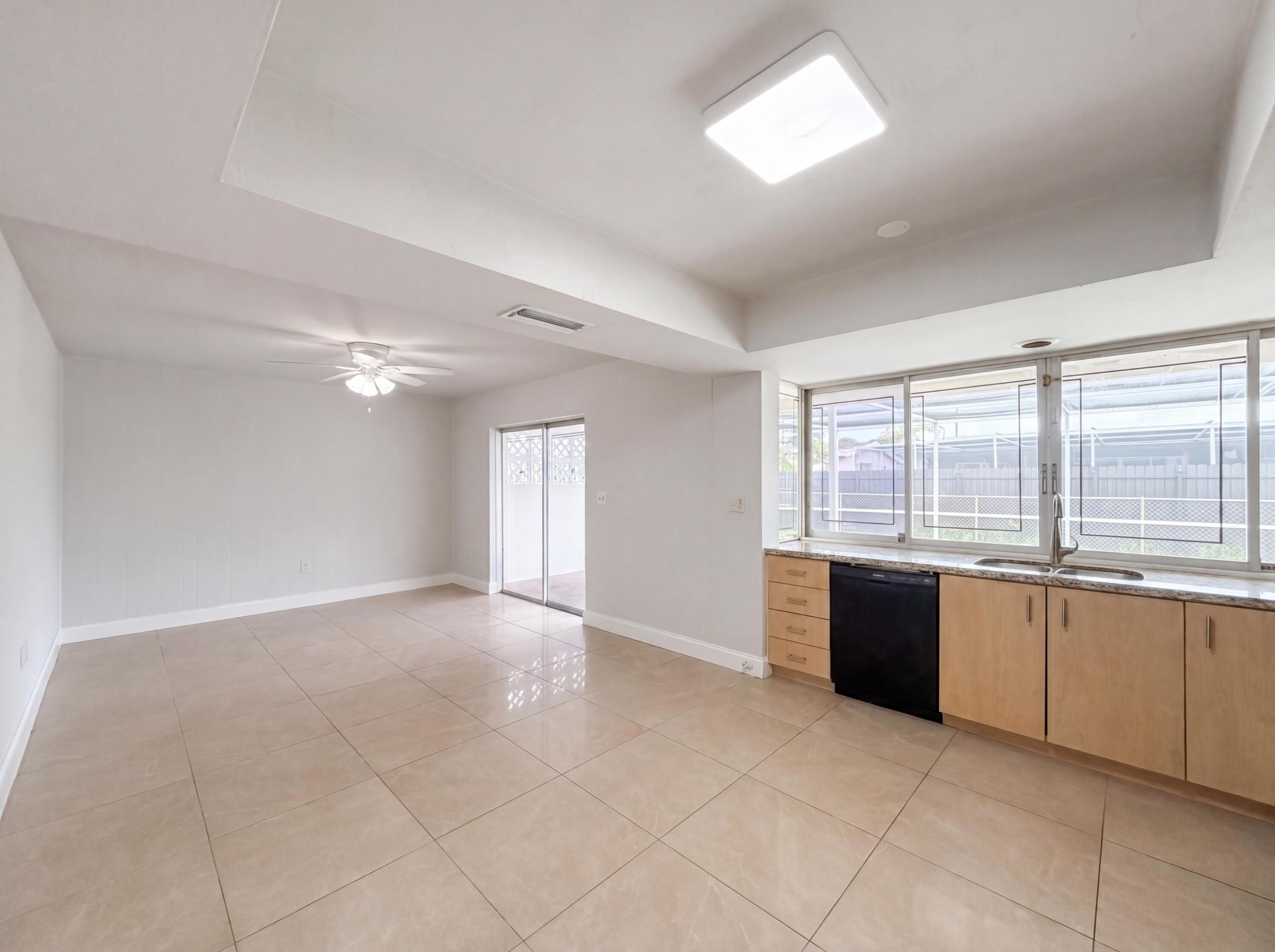MIRAMAR PARK FOURTH ADD 65-7 B - Residential