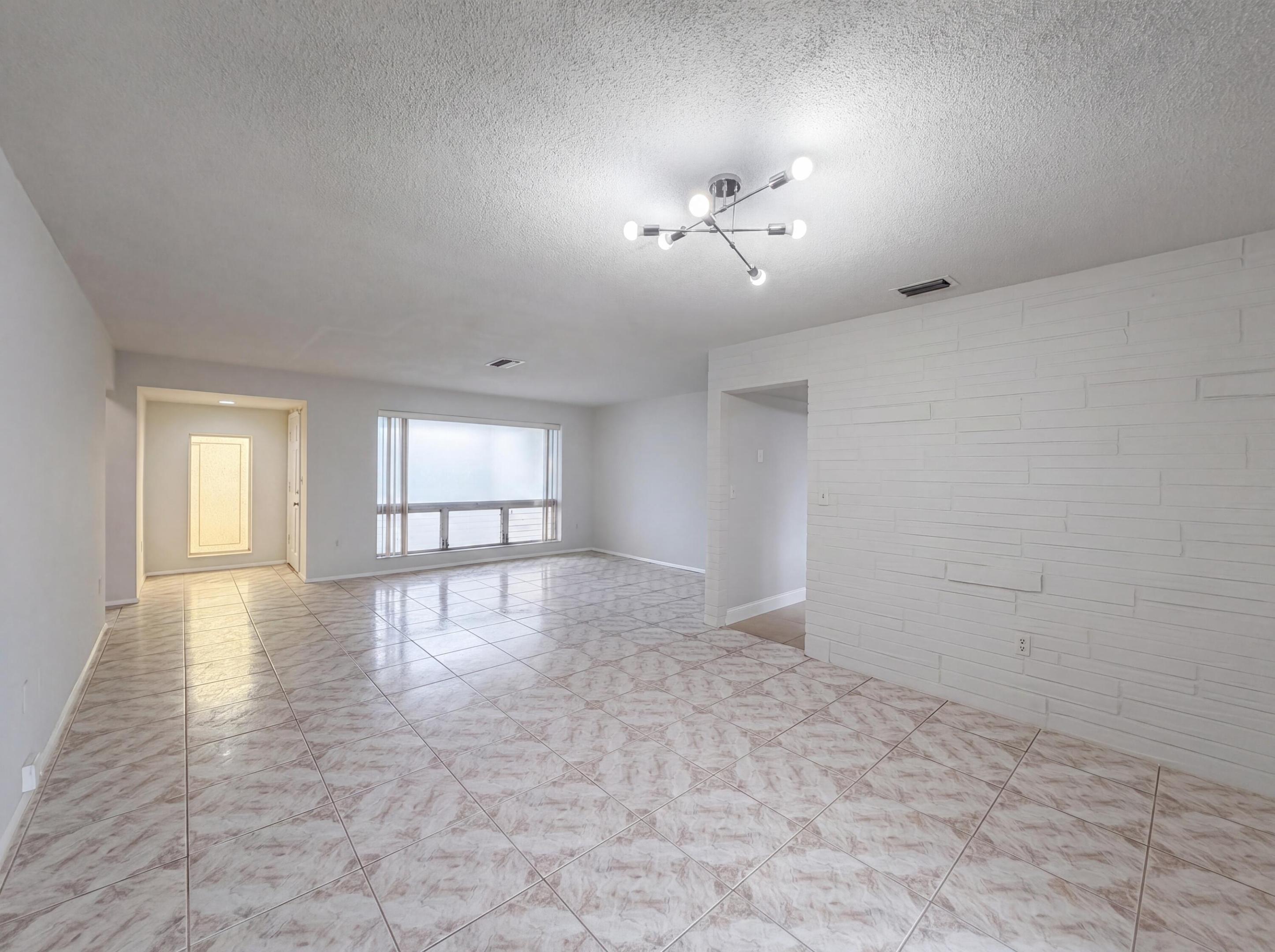 MIRAMAR PARK FOURTH ADD 65-7 B - Residential