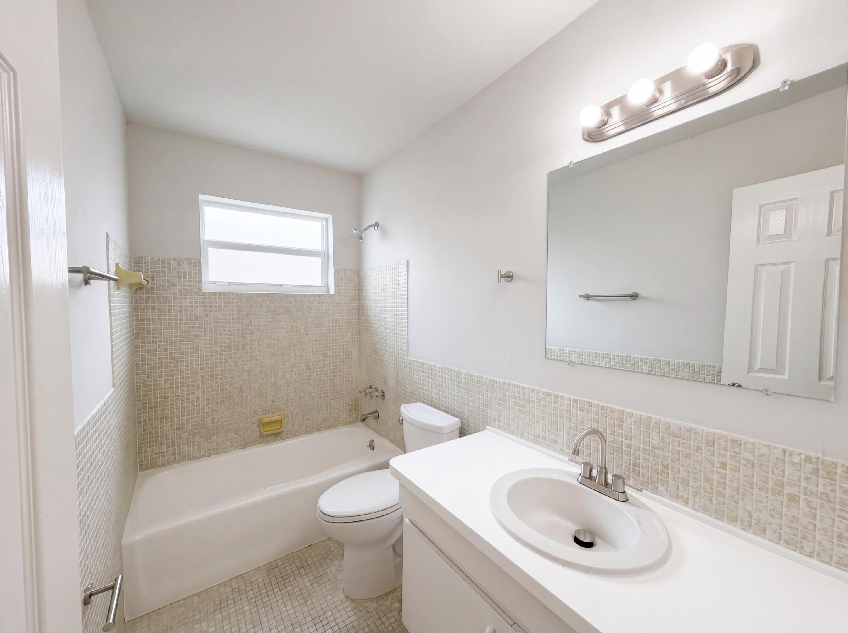 MIRAMAR PARK FOURTH ADD 65-7 B - Residential
