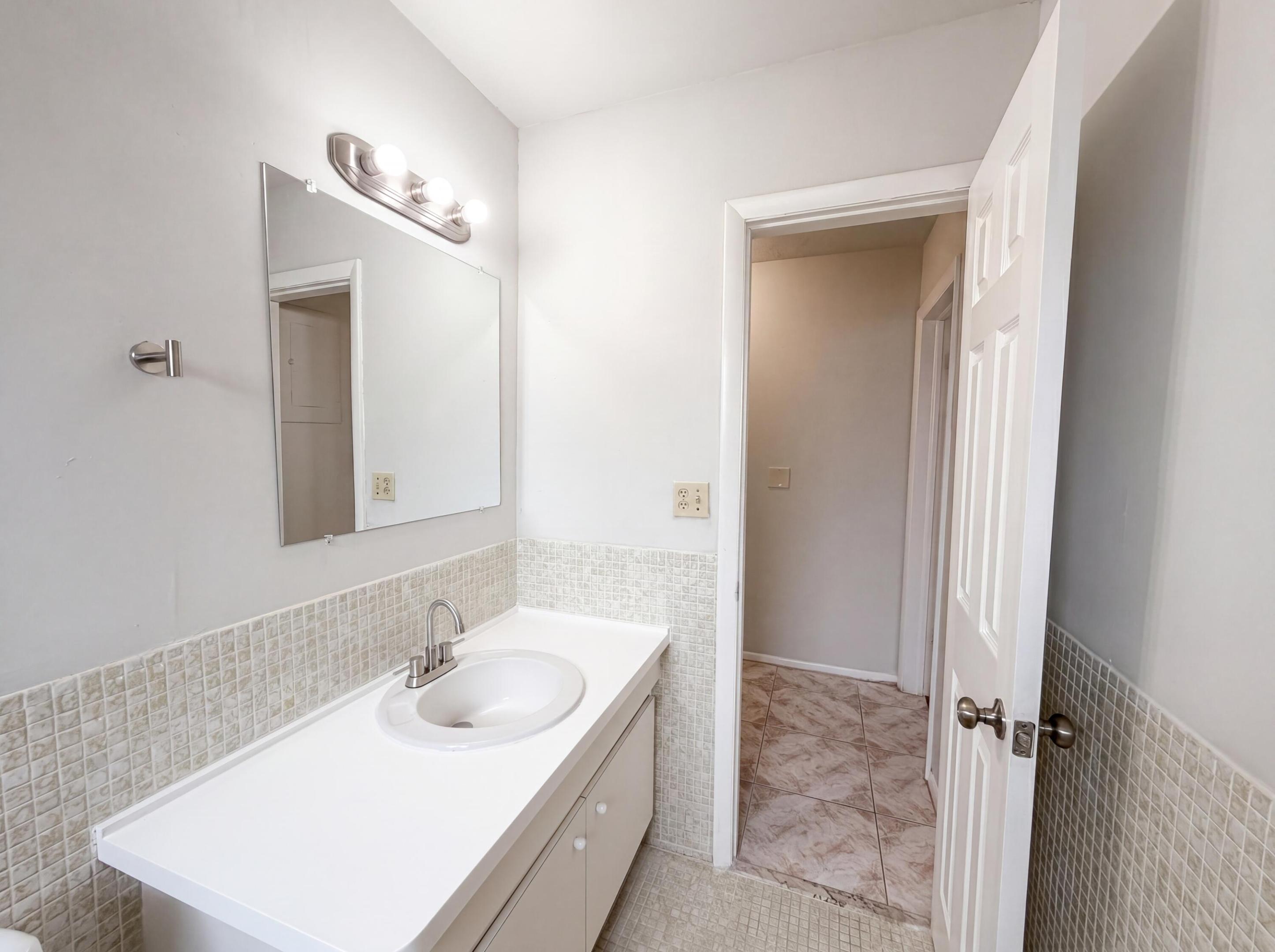 MIRAMAR PARK FOURTH ADD 65-7 B - Residential