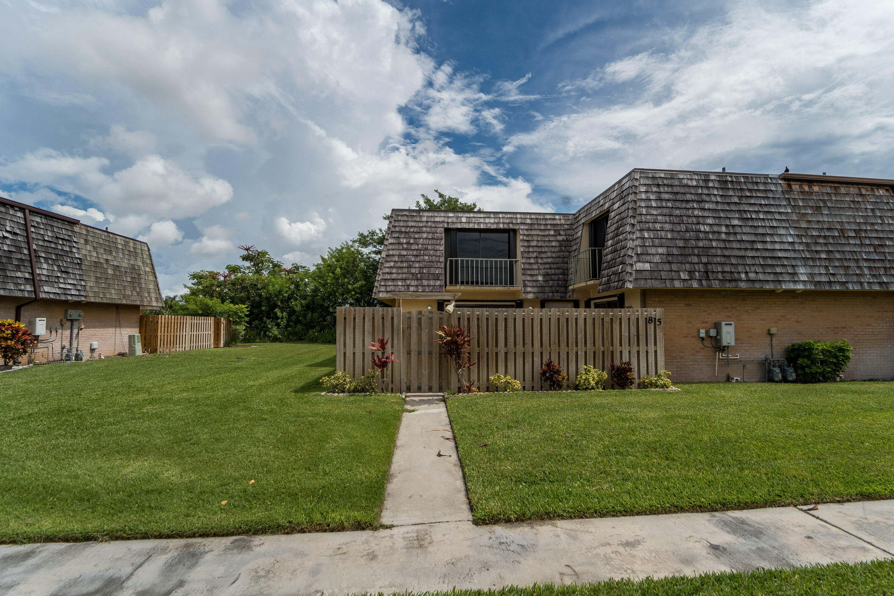 LAKEWOOD - Residential