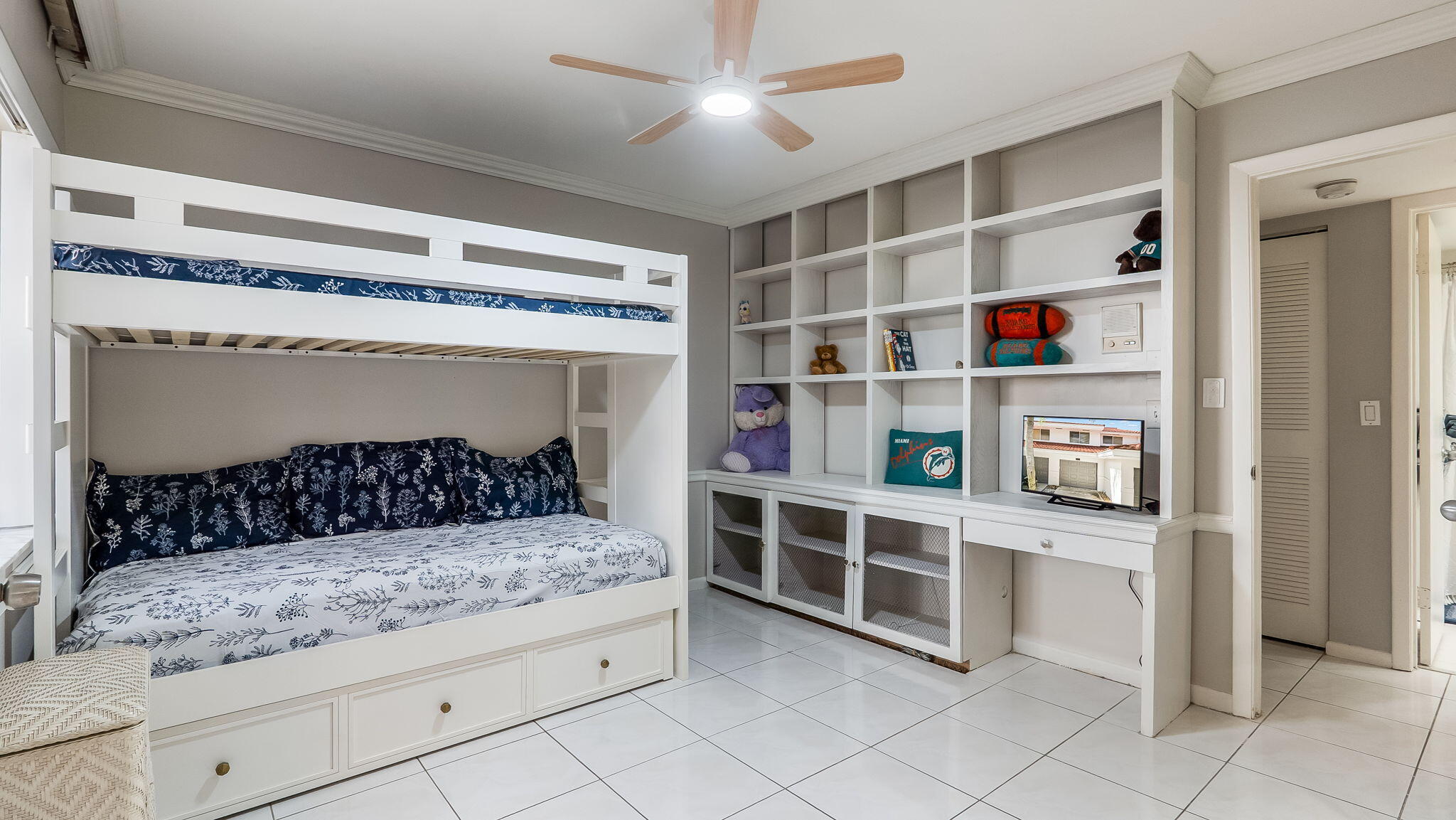 PARC COURT CONDO - Residential