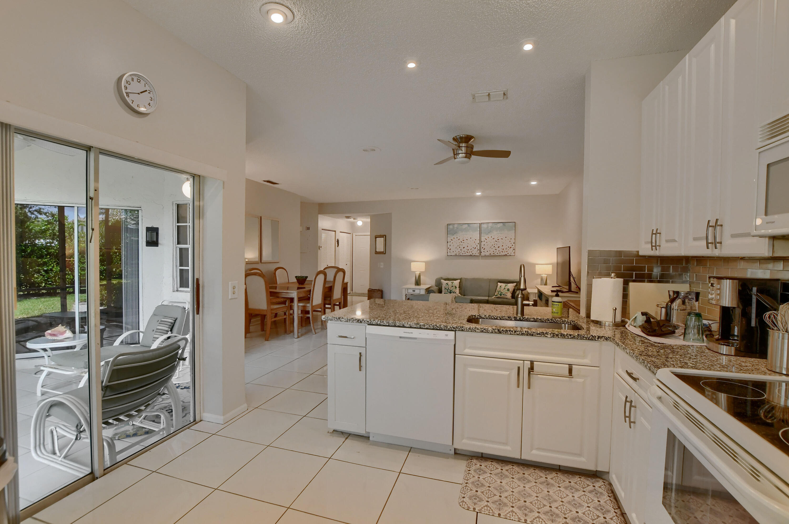 PLUM AT BOCA POINTE - Residential Lease