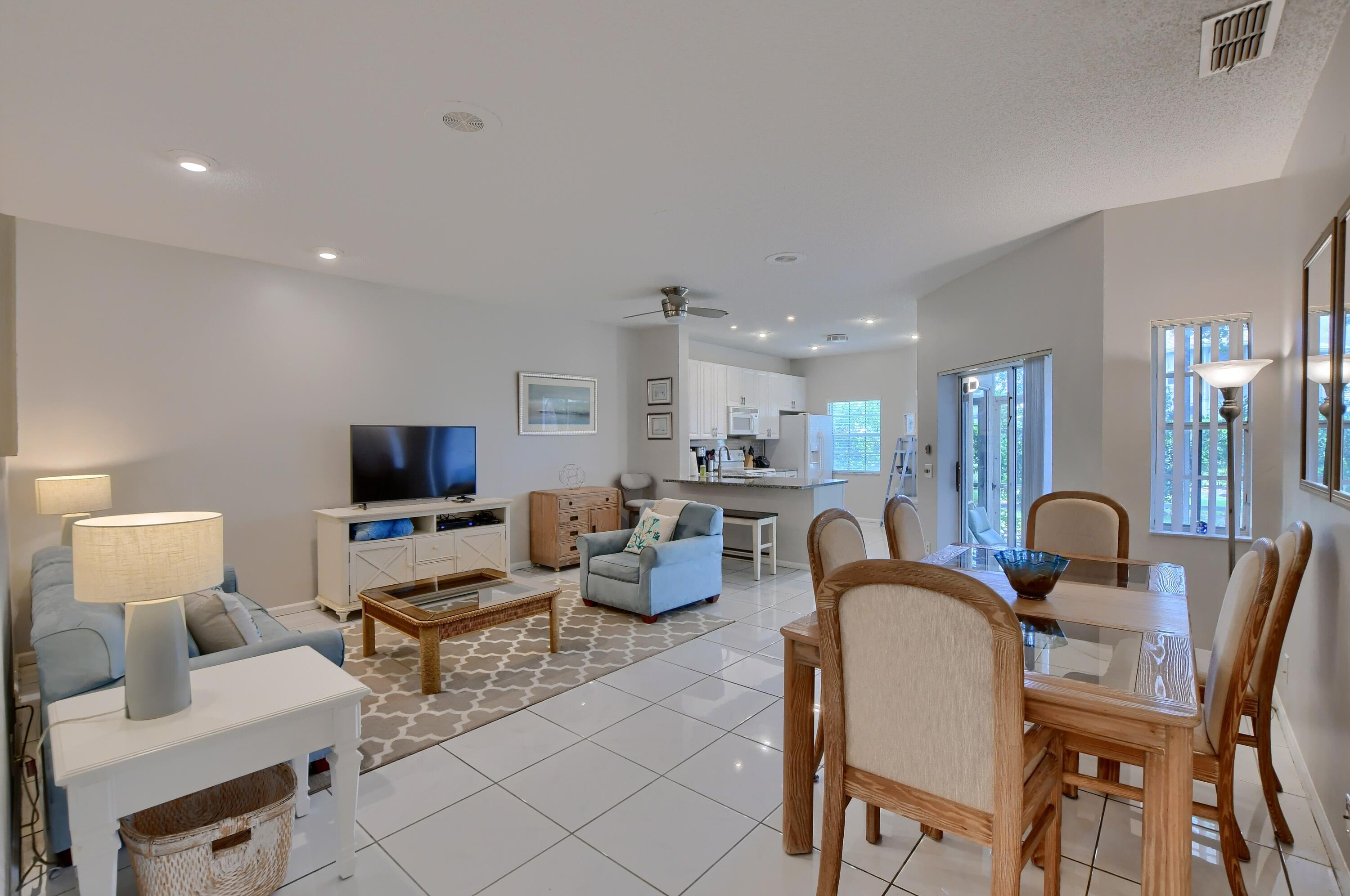 PLUM AT BOCA POINTE - Residential Lease