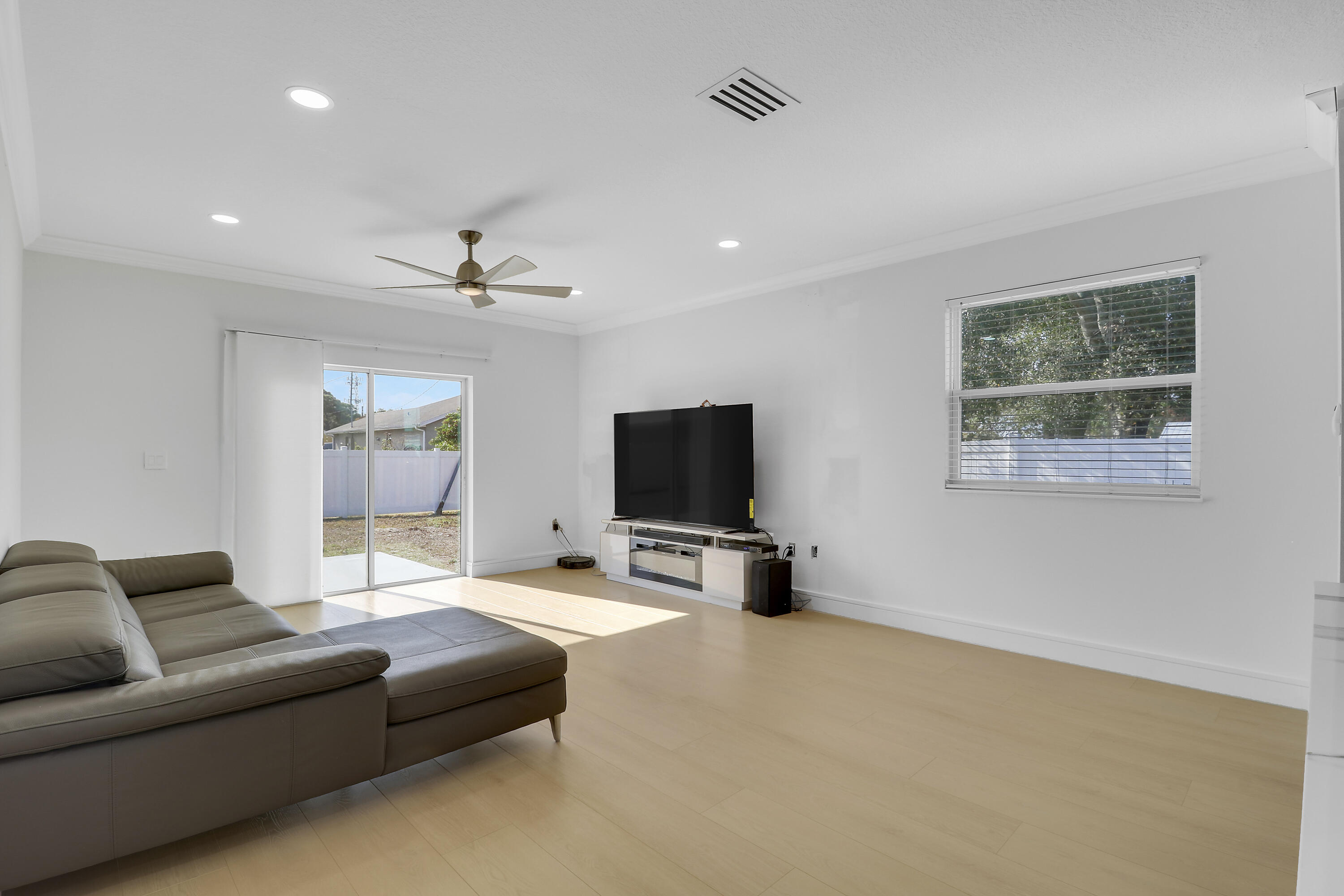 PORT ST LUCIE SECTION 18 - Residential
