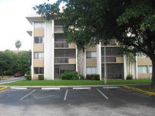 Beautiful extremely spacious 3BR Townhouse, 2 Stories, with brand new everything. Property has been completely renovated A-Z with brand new quality appliances. Please call listing agent for appointment Very accessible to 595 and walking distance to Publix, and Anthony's Pizza.