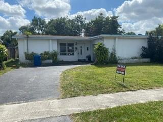 <<< Property is now in a multiple offer situation. Seller is asking any interested parties to present their highest & best offers by Sunday February 27, 2022 3pm. Use the attached forms for your offer to be considered. >>>SINGLE FAMILY HOME IN WEST BROWARD * 2BEDROOM 2 BATHROOM WITH 1 CAR GARAGE AND FLORIDA ROOM * SPLIT BEDROOM PLAN * CLOSE TO EVERYTHING: SHORT DRIVE TO HARD ROCK / BBT CENTER / BRAND NEW DANIA JAI ALAI CASINO / LAS OLAS / AVENTURA / SOUTH BEACH / SUNLIFE STADIUM / MARLINS STADIUM / HOLLYWOOD-FT LAUDERDALE INTERNATIONAL AIRPORT / GULFSTREAM RACETRACK & CASINO* BAYSIDE
