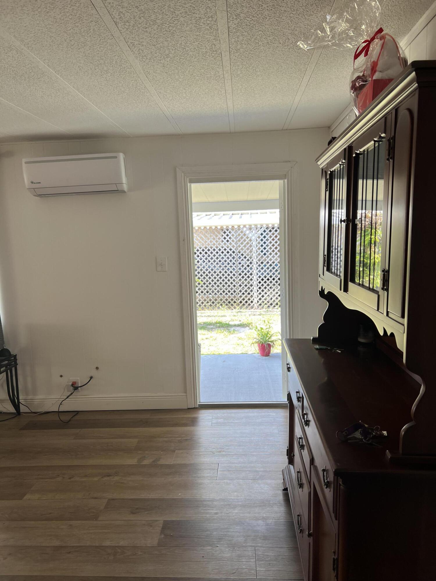 Spanish Lakes Riverfront - Residential Lease