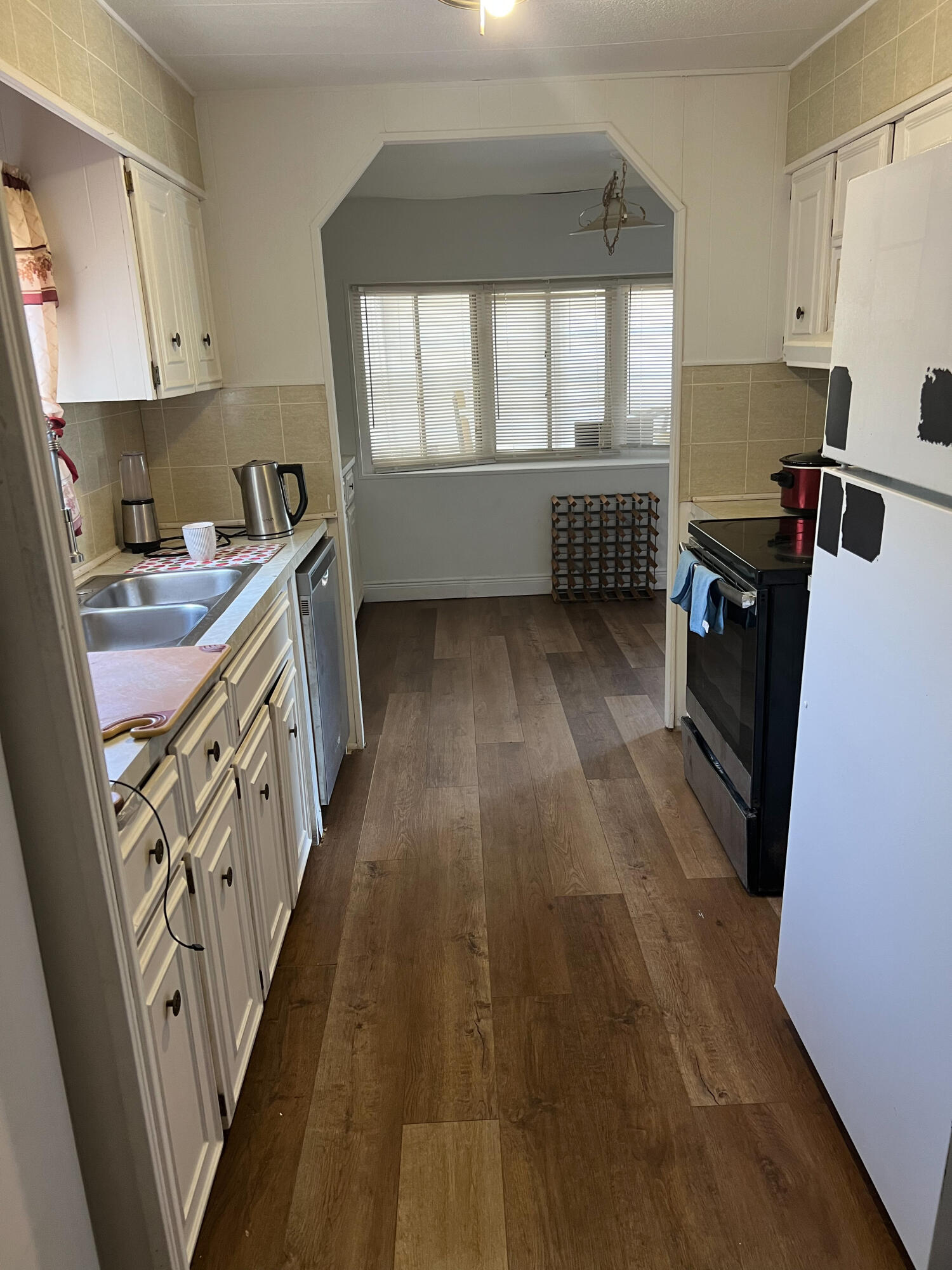 Spanish Lakes Riverfront - Residential Lease