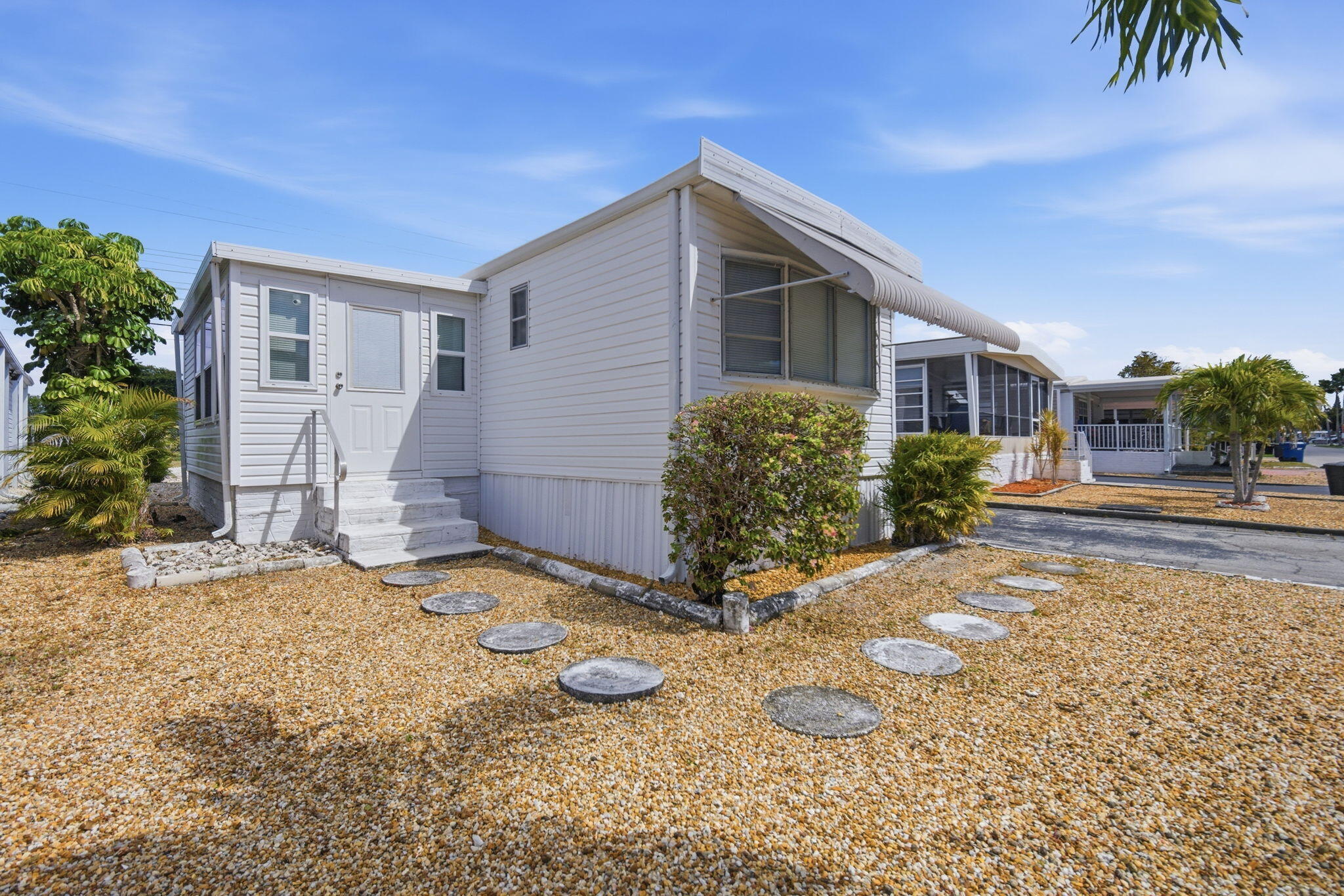 RAVENSWOOD ESTATES & MARINAS - Residential